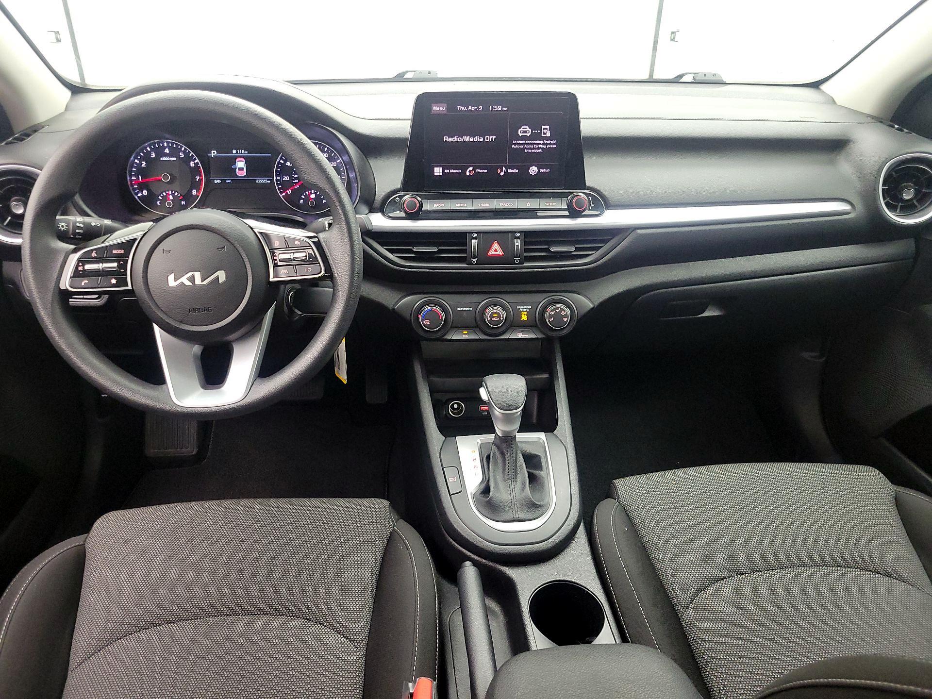 Thumbnail: 2023 Kia Forte - 9