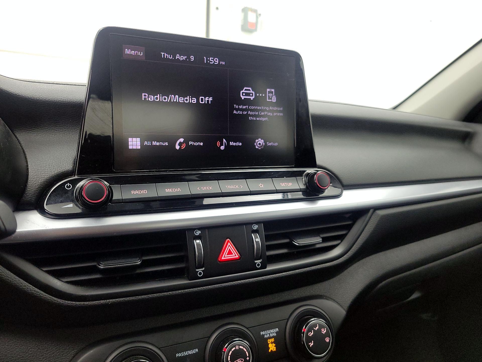 Thumbnail: 2023 Kia Forte - 15