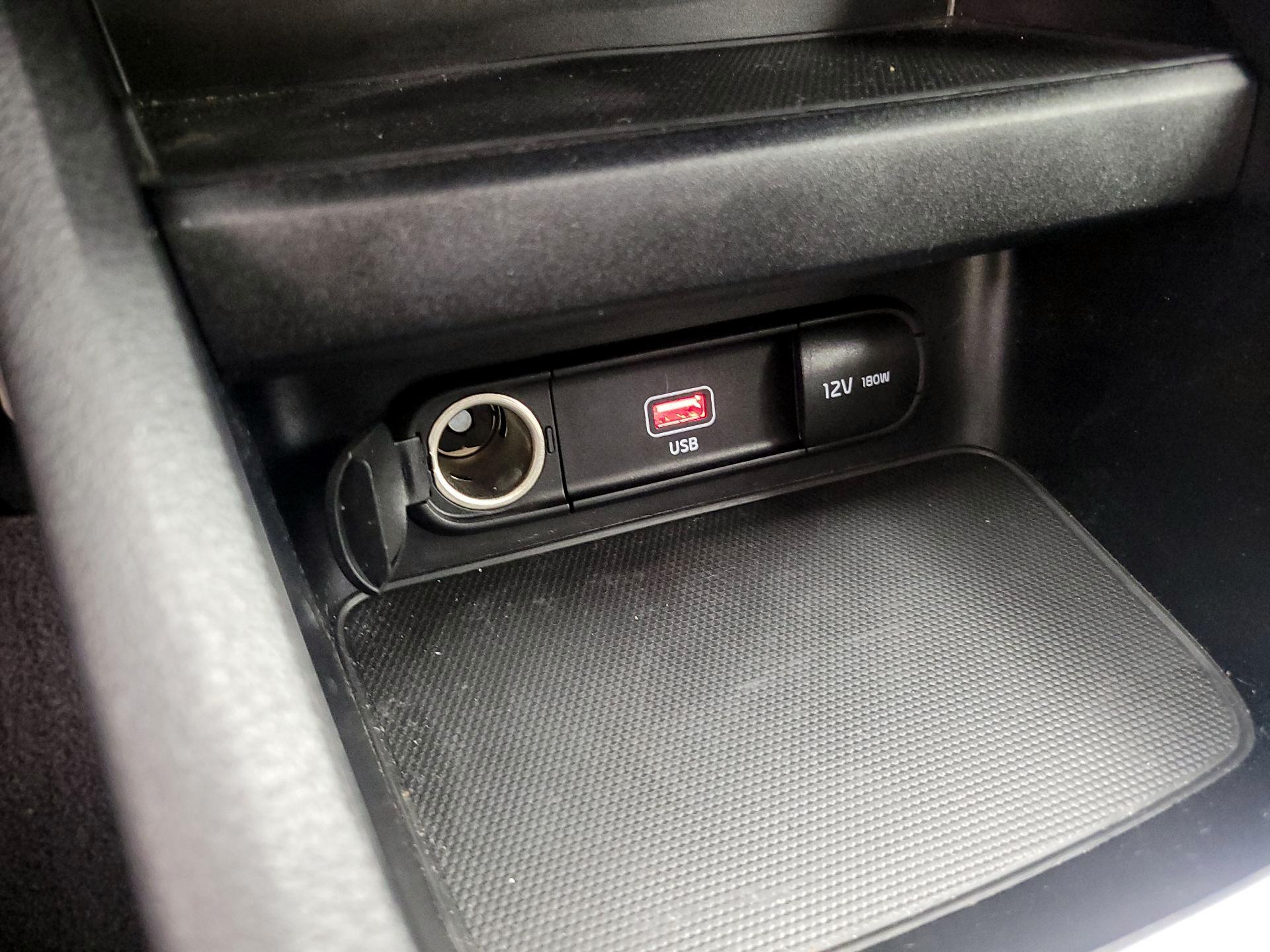 Thumbnail: 2023 Kia Forte - 18