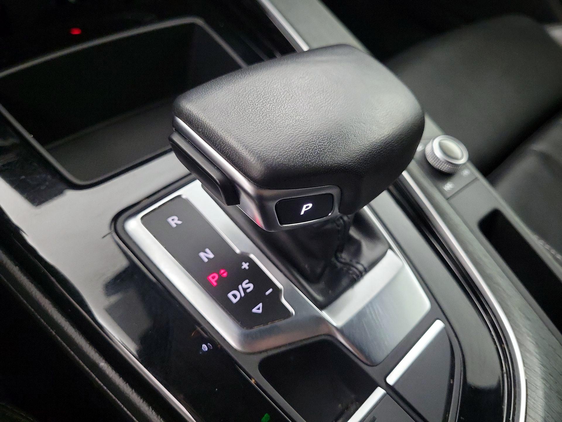 Thumbnail: 2023 Audi A4 - 17