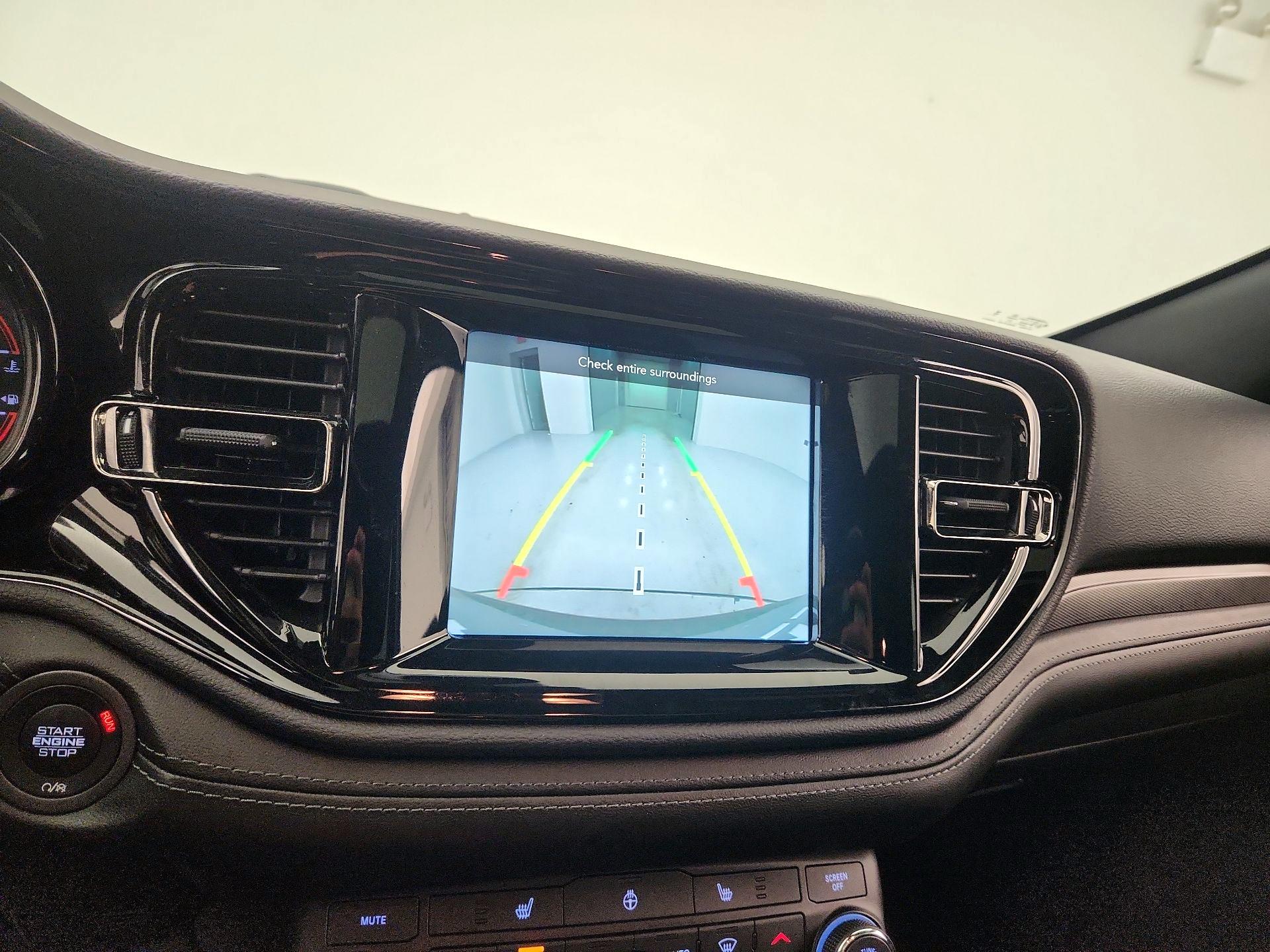 Thumbnail: 2022 Dodge Durango - 14