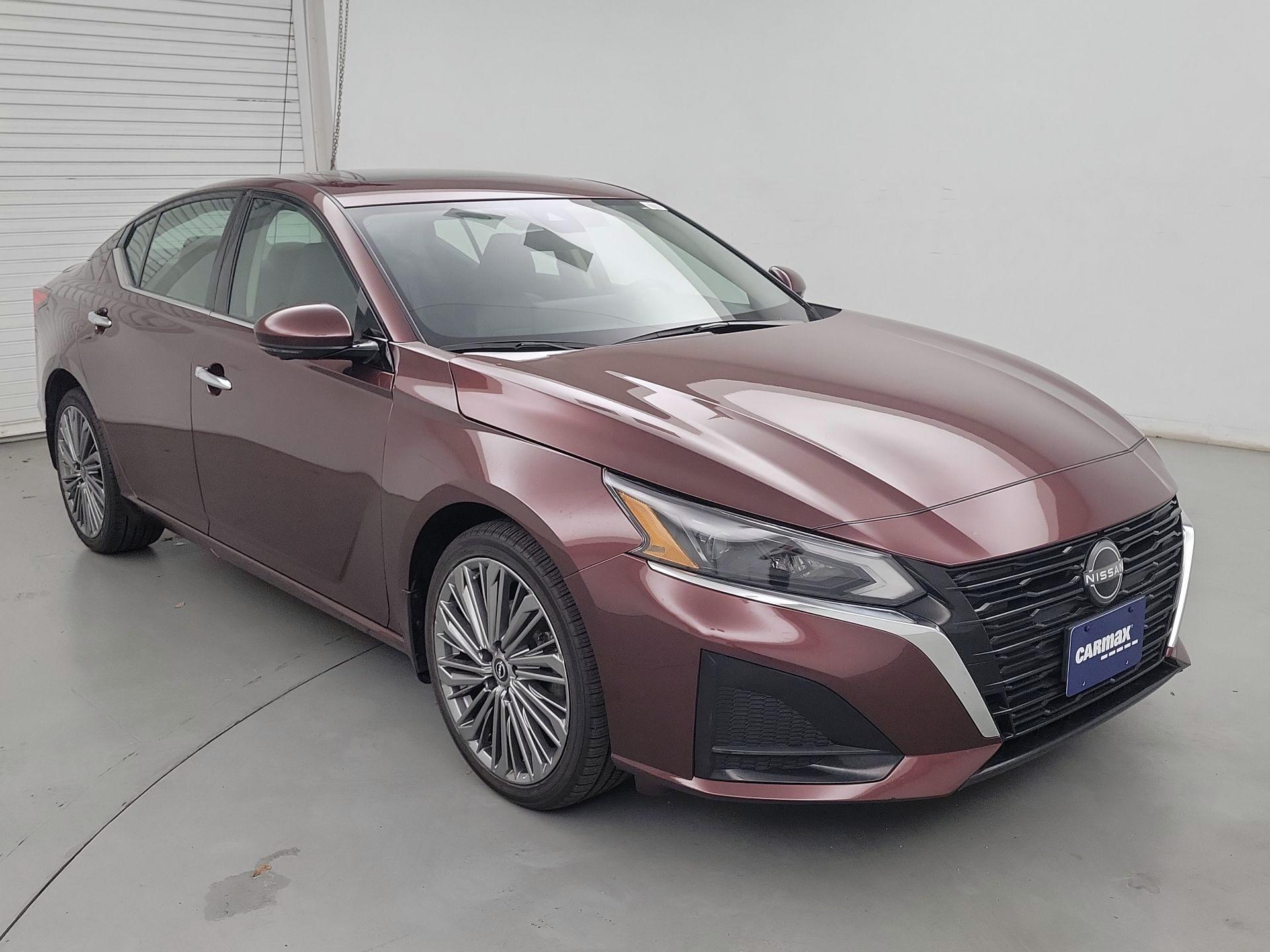 Thumbnail: 2023 Nissan Altima - 1