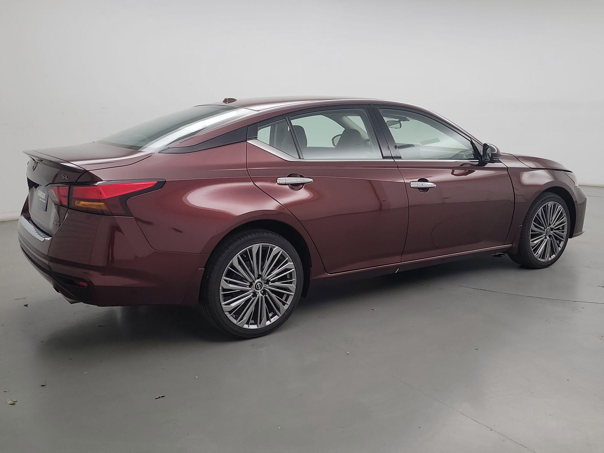 Thumbnail: 2023 Nissan Altima - 5