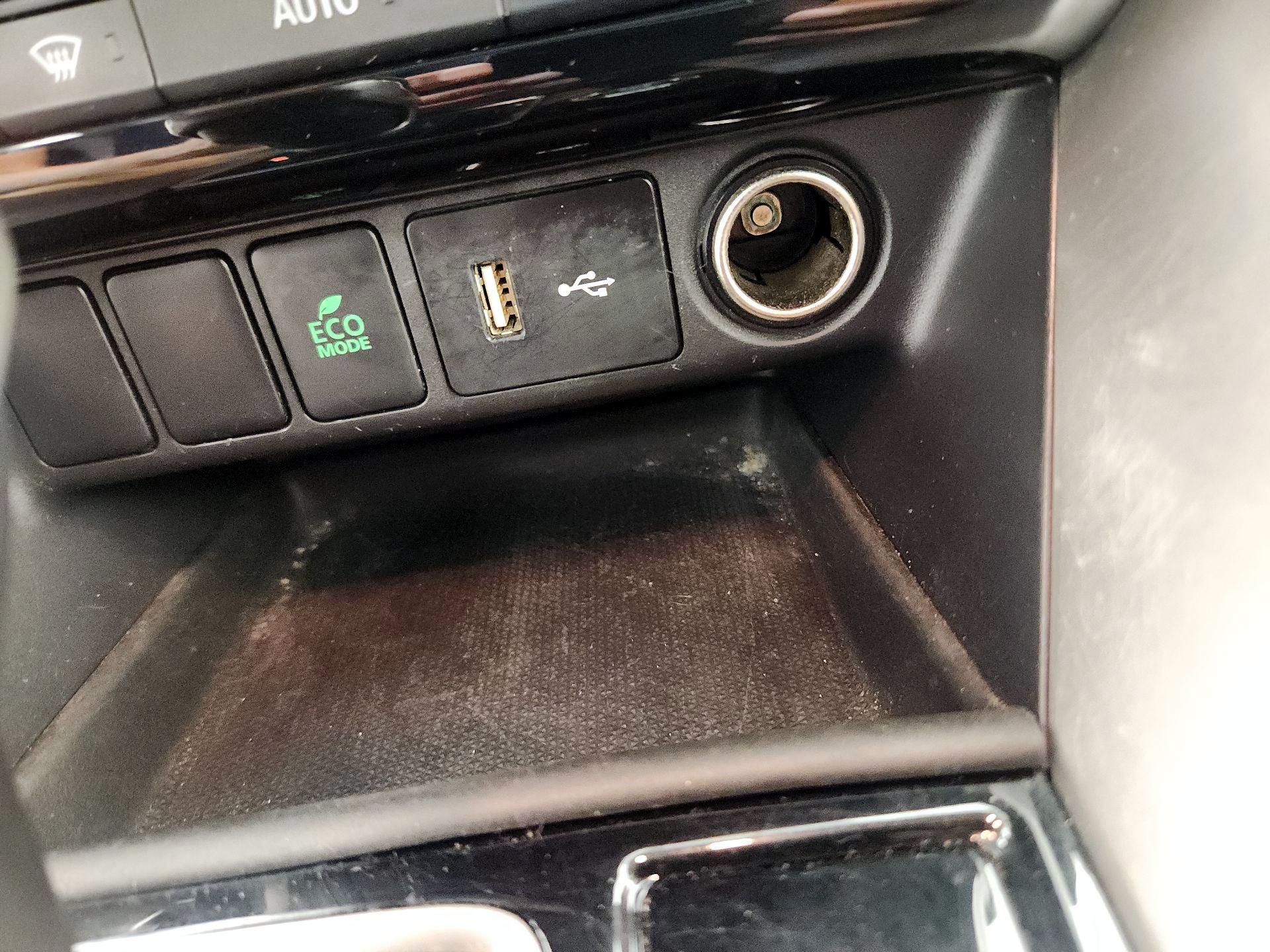 Thumbnail: 2020 Mitsubishi Eclipse Cross - 18