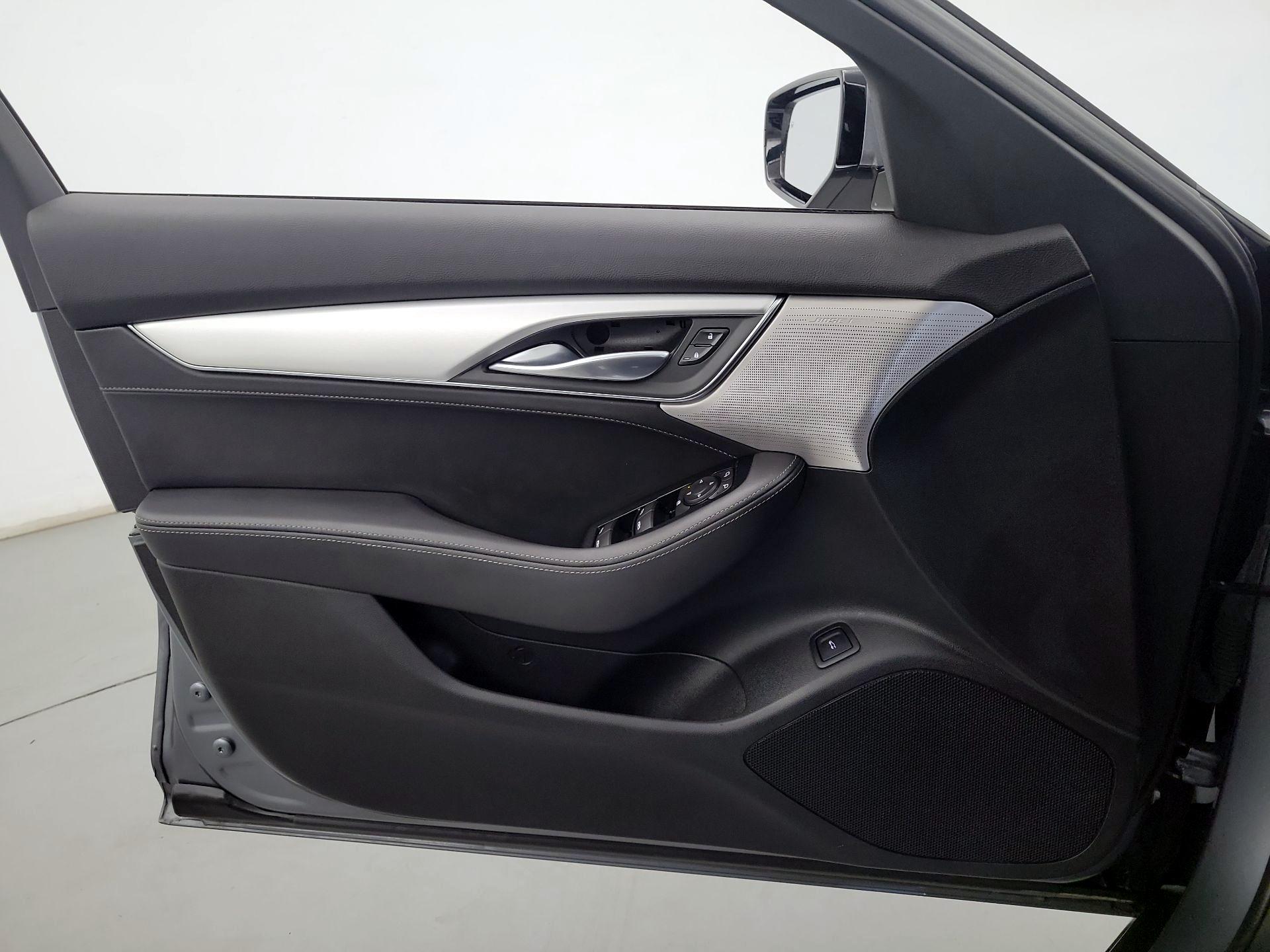 Thumbnail: 2022 Cadillac CT5 - 12