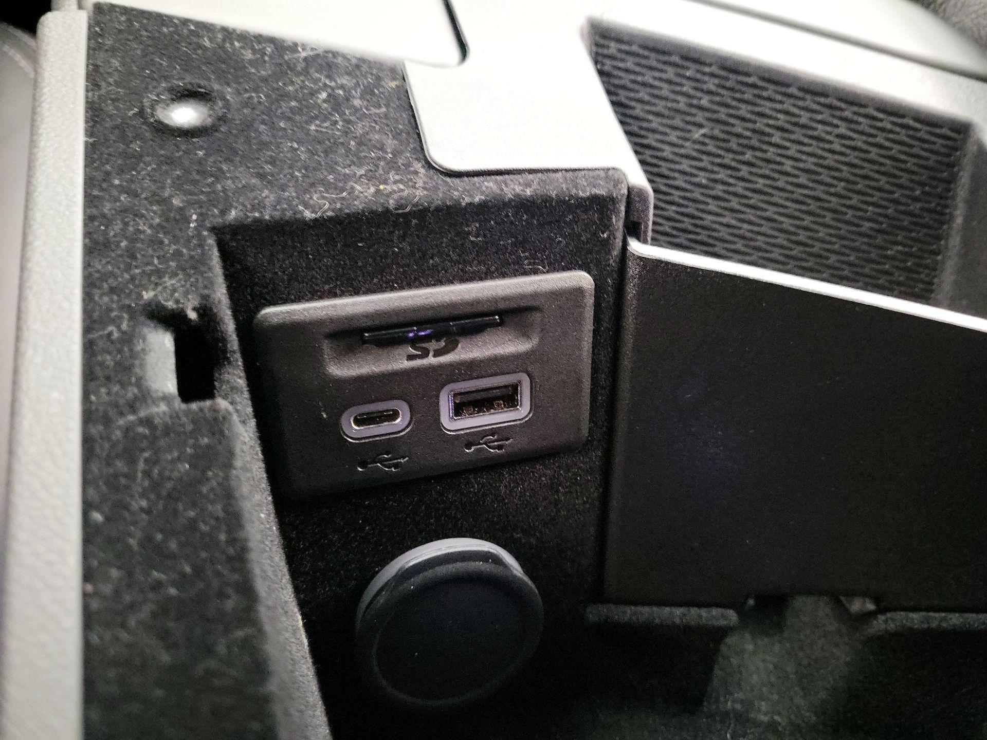 Thumbnail: 2022 Cadillac CT5 - 18