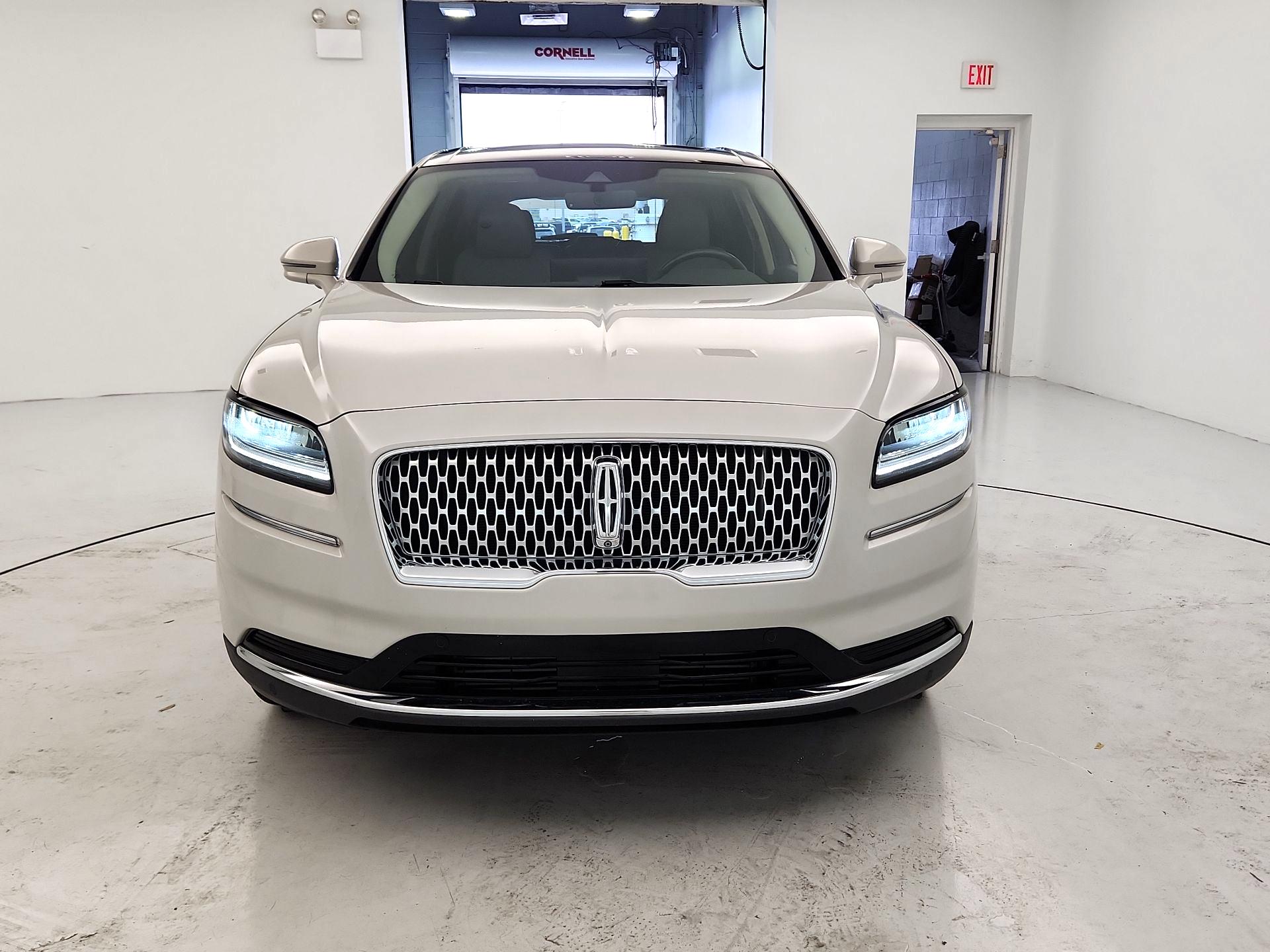 Thumbnail: 2022 Lincoln Nautilus - 2
