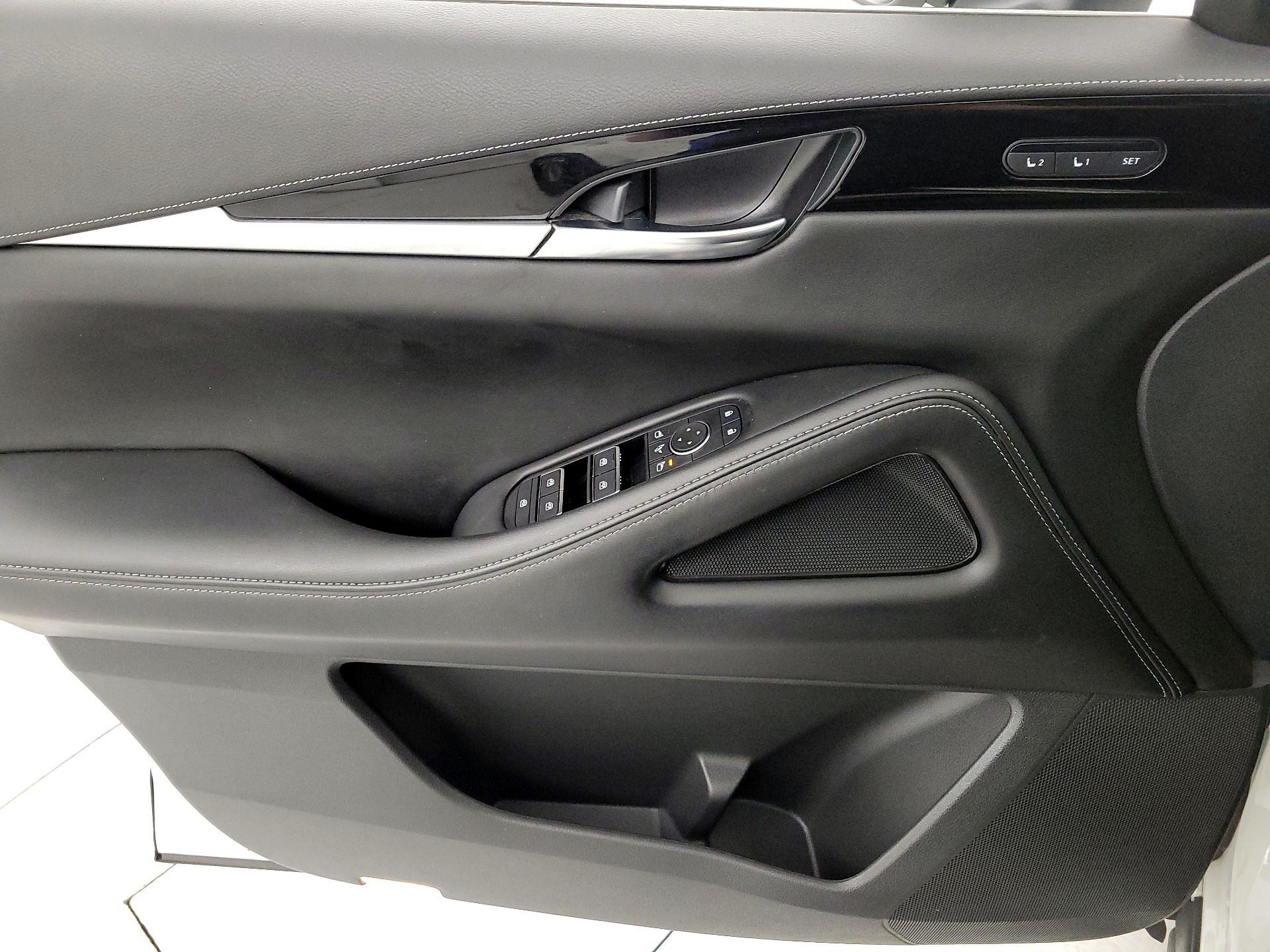 Thumbnail: 2023 INFINITI QX60 - 12