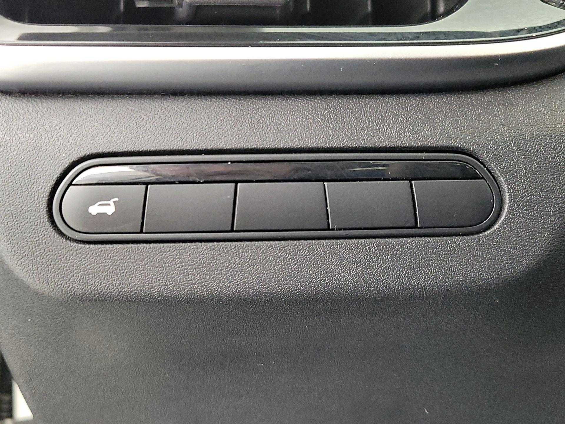 Thumbnail: 2023 INFINITI QX60 - 13