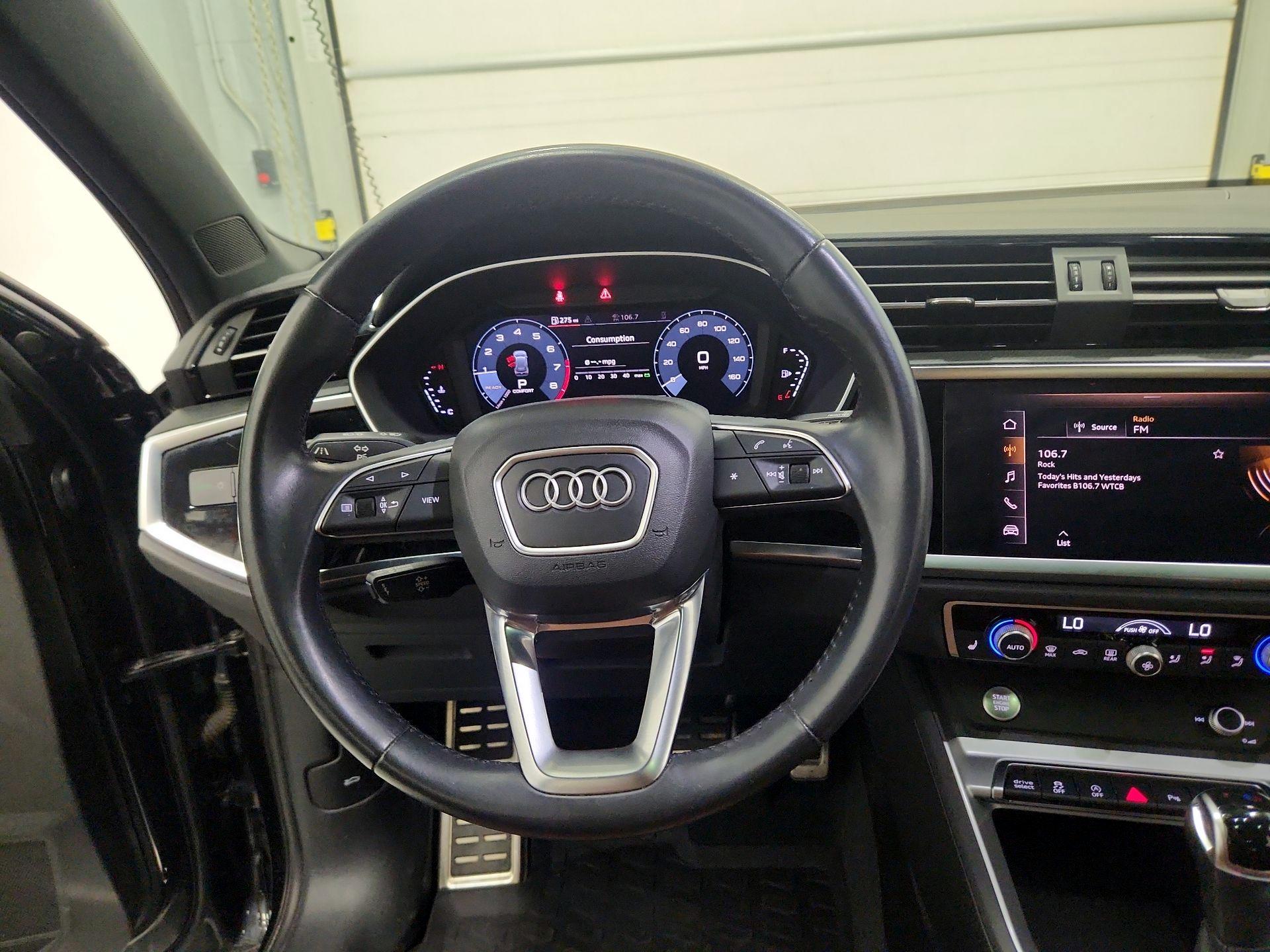 Thumbnail: 2020 Audi Q3 - 10