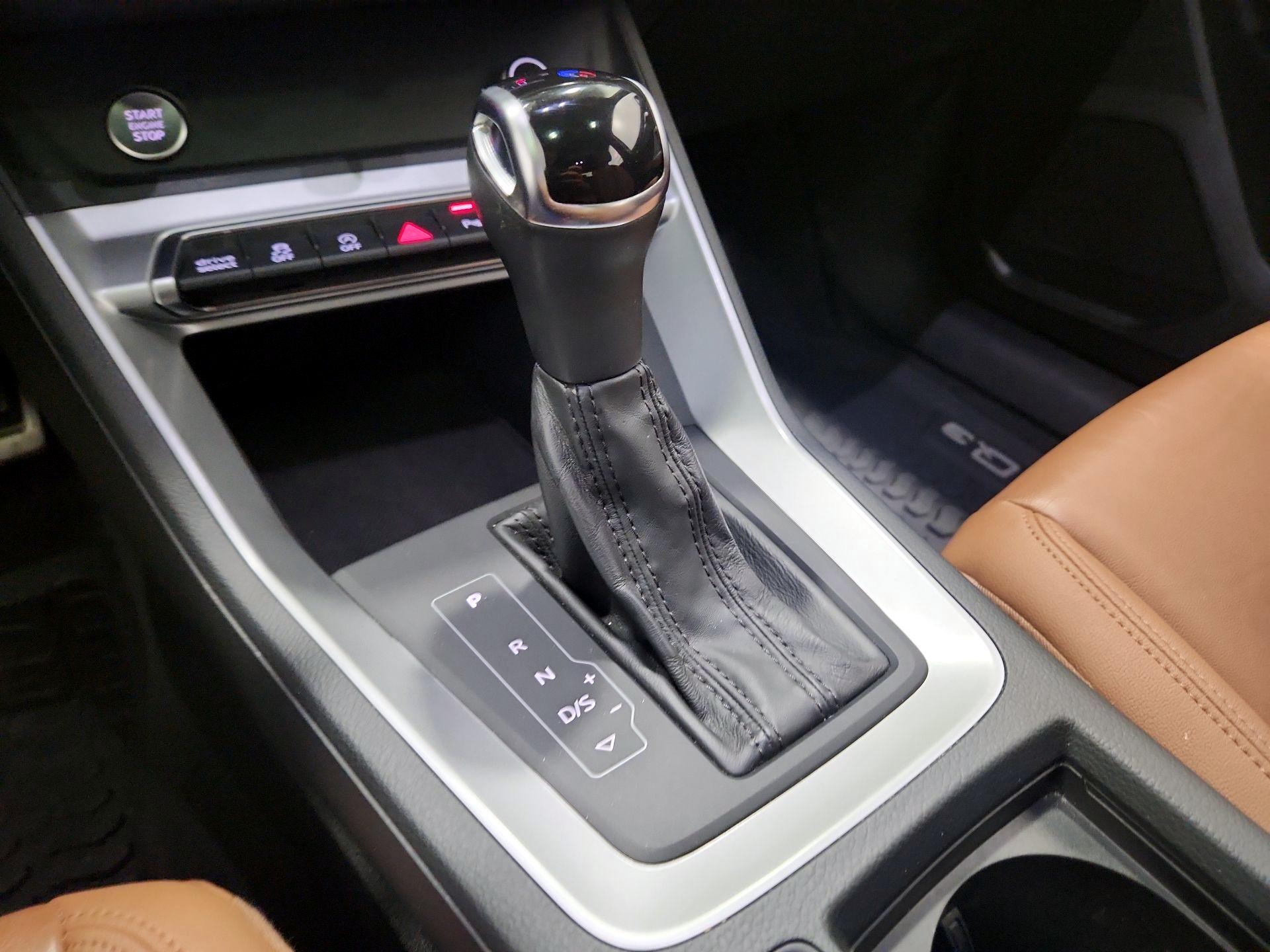 Thumbnail: 2020 Audi Q3 - 17