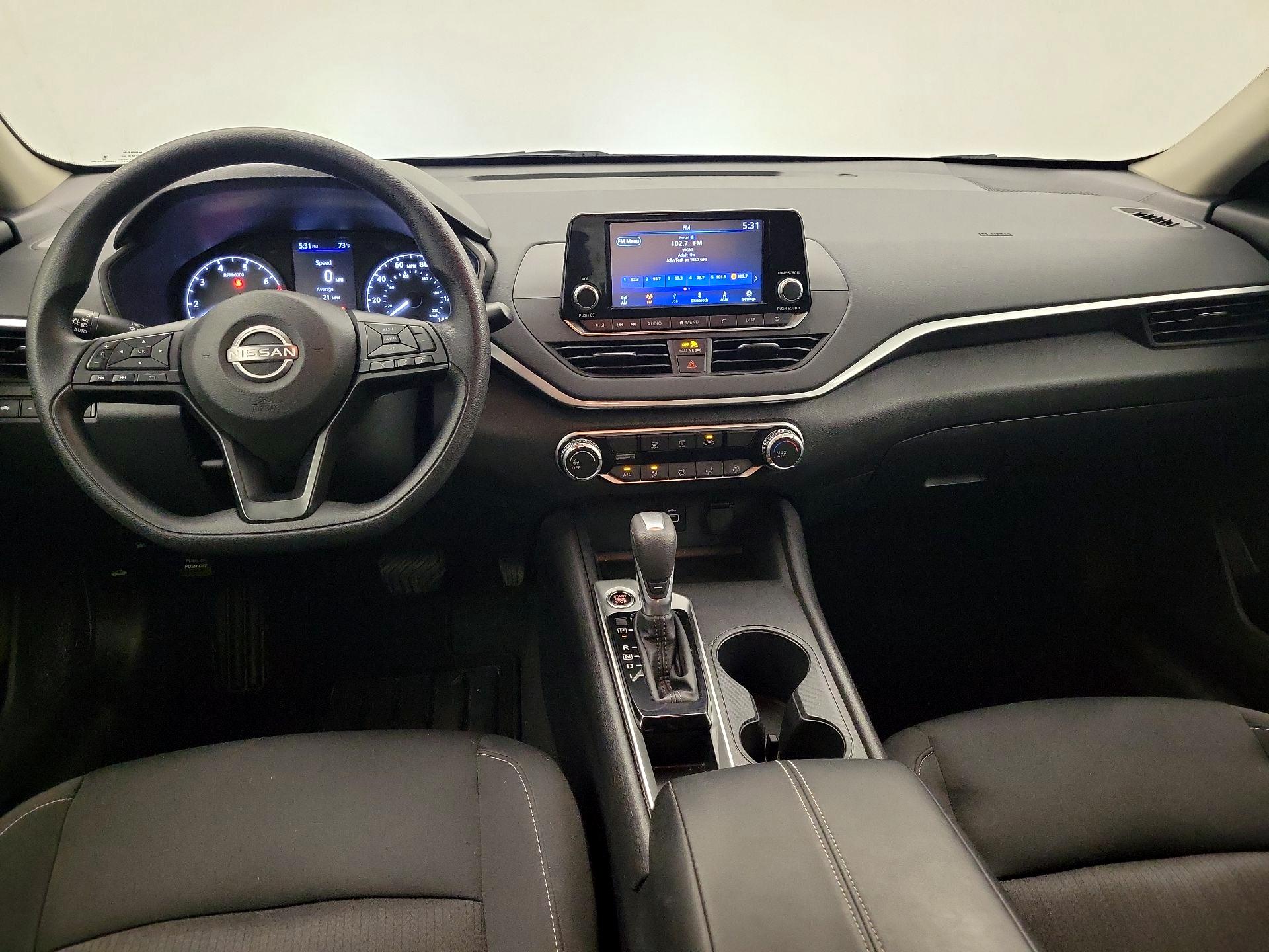 Thumbnail: 2023 Nissan Altima - 9