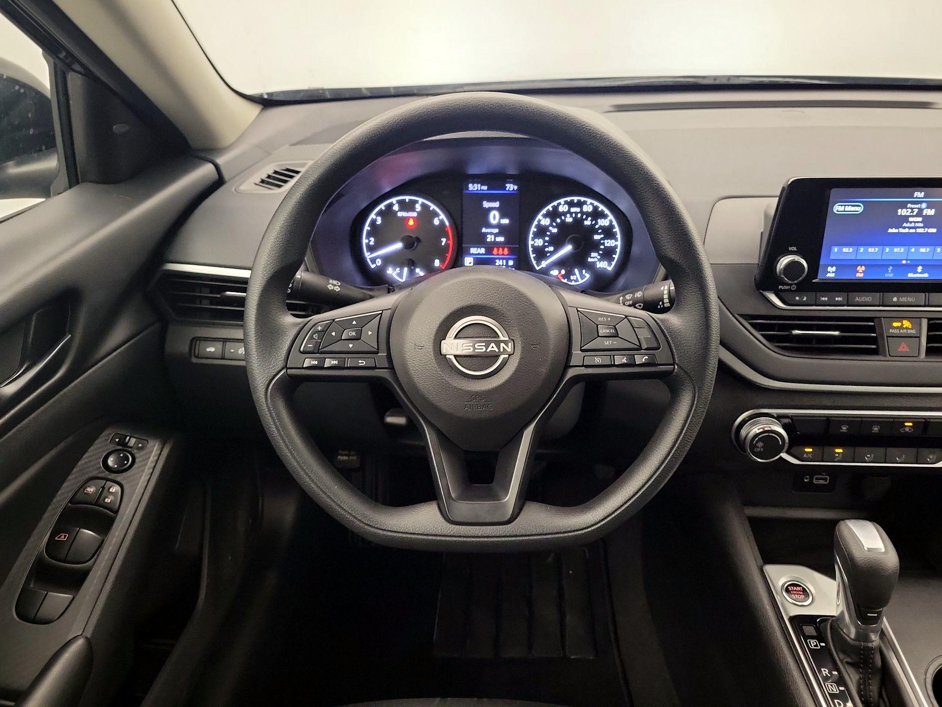 Thumbnail: 2023 Nissan Altima - 10