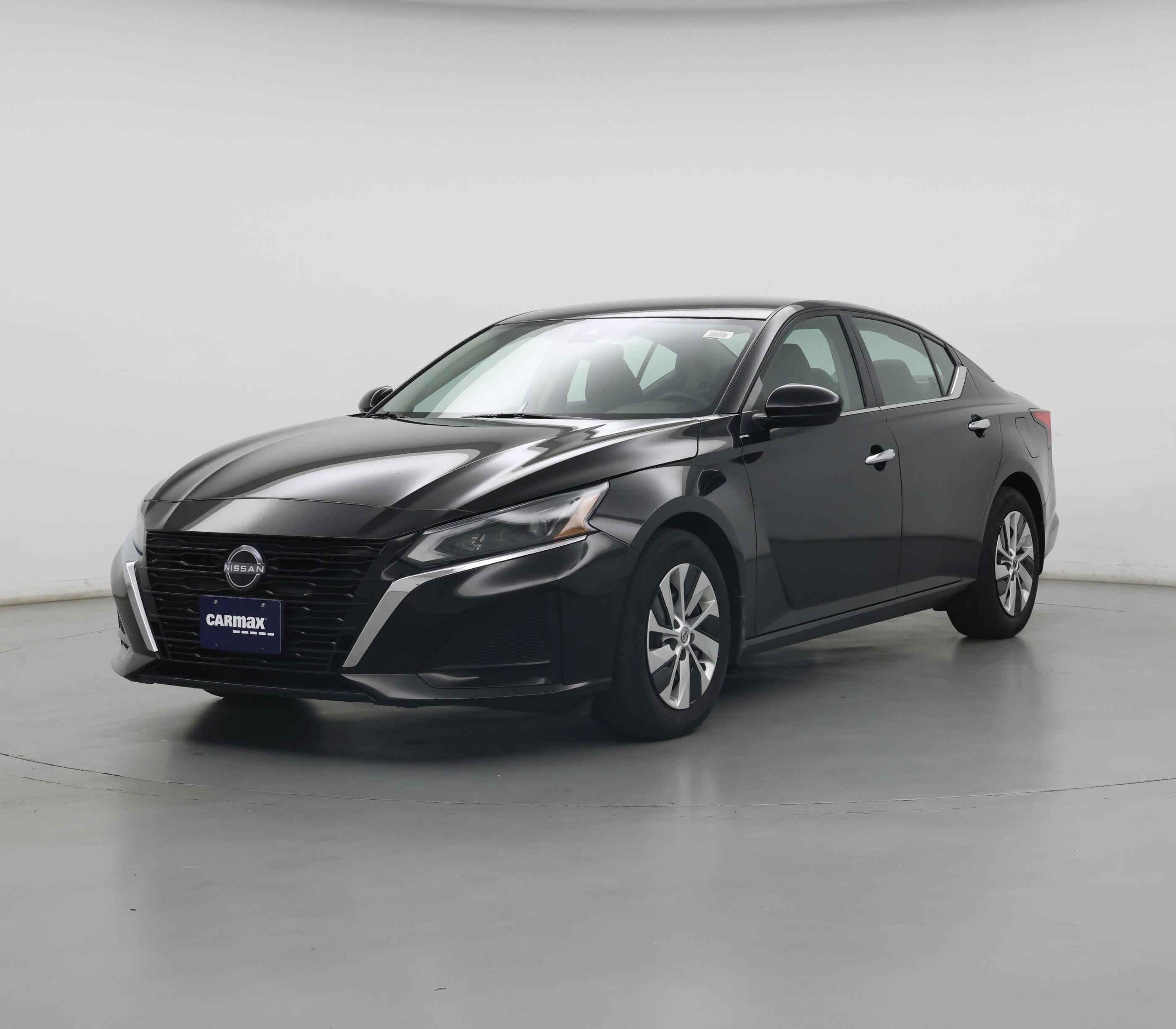 Thumbnail: 2023 Nissan Altima - 4