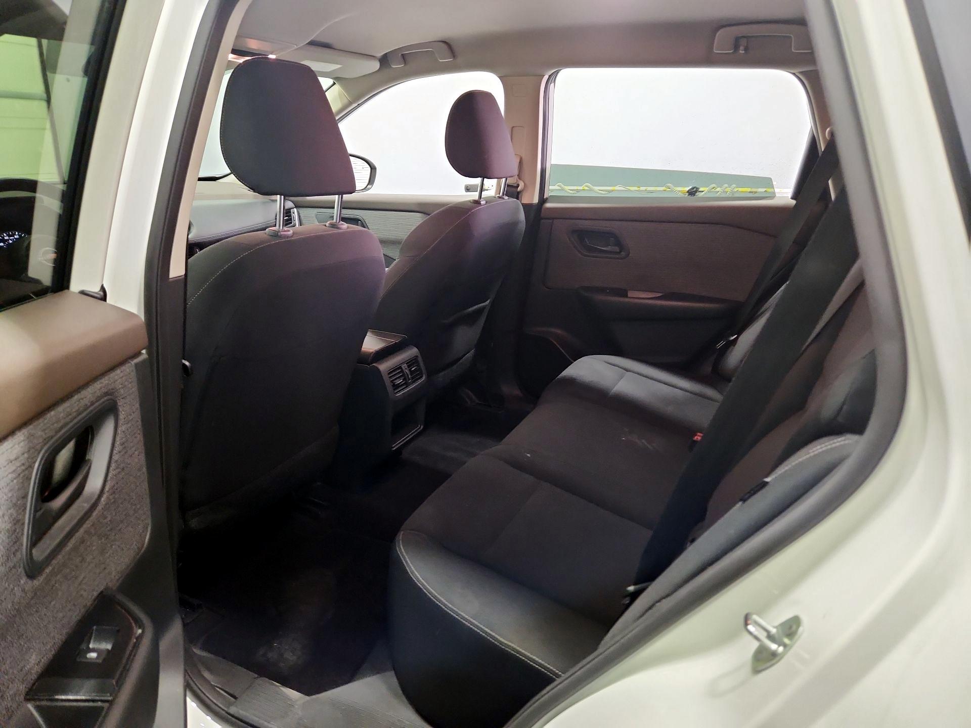 Thumbnail: 2023 Nissan Rogue - 19