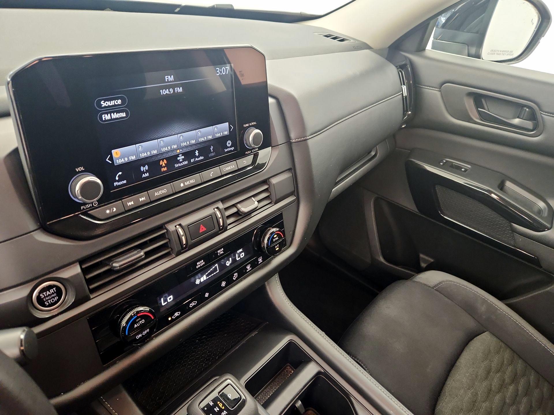 Thumbnail: 2023 Nissan Pathfinder - 15