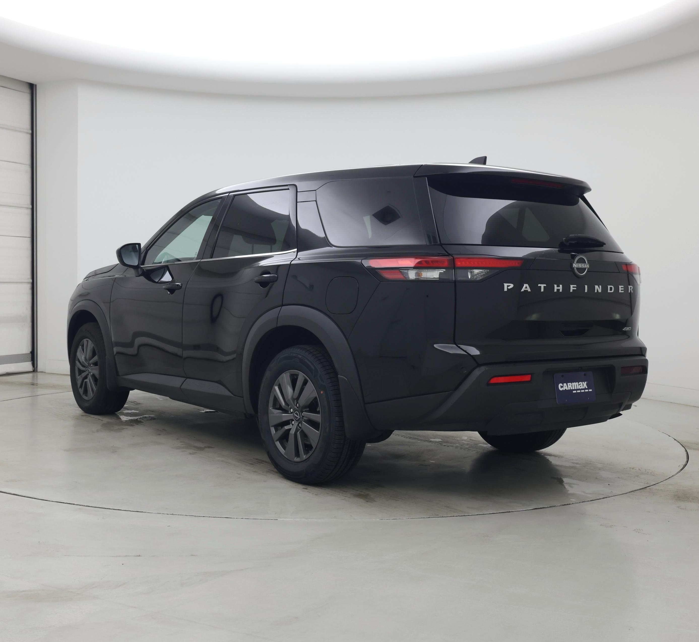 Thumbnail: 2023 Nissan Pathfinder - 2