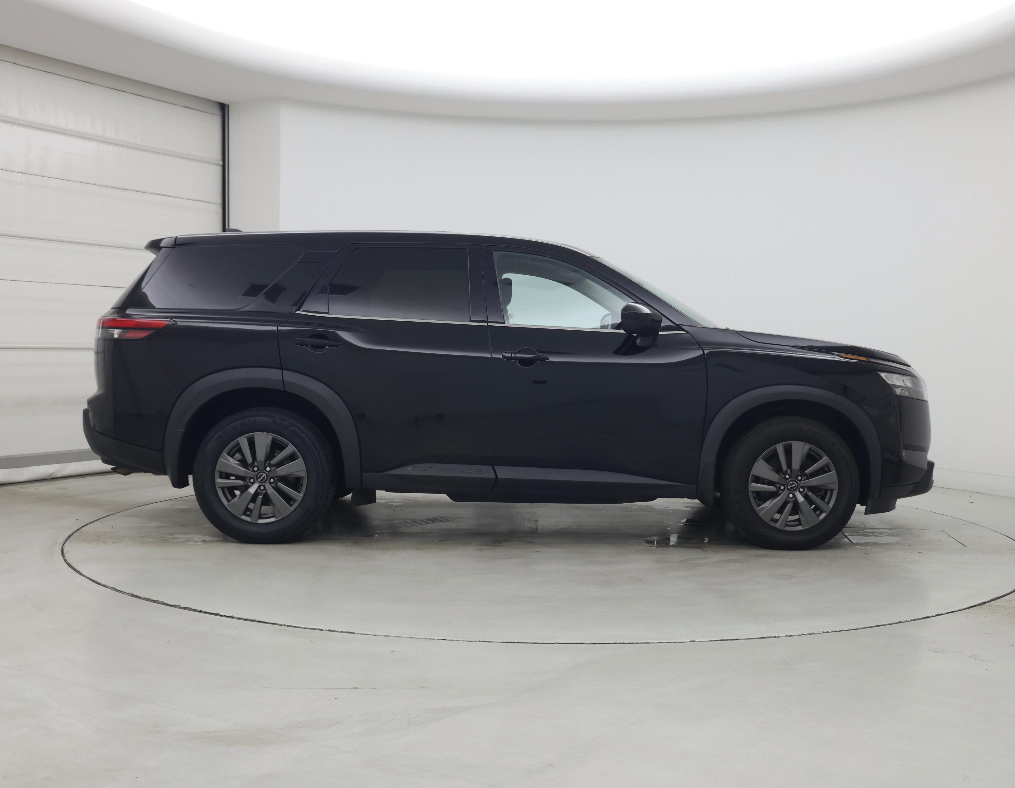 Thumbnail: 2023 Nissan Pathfinder - 7