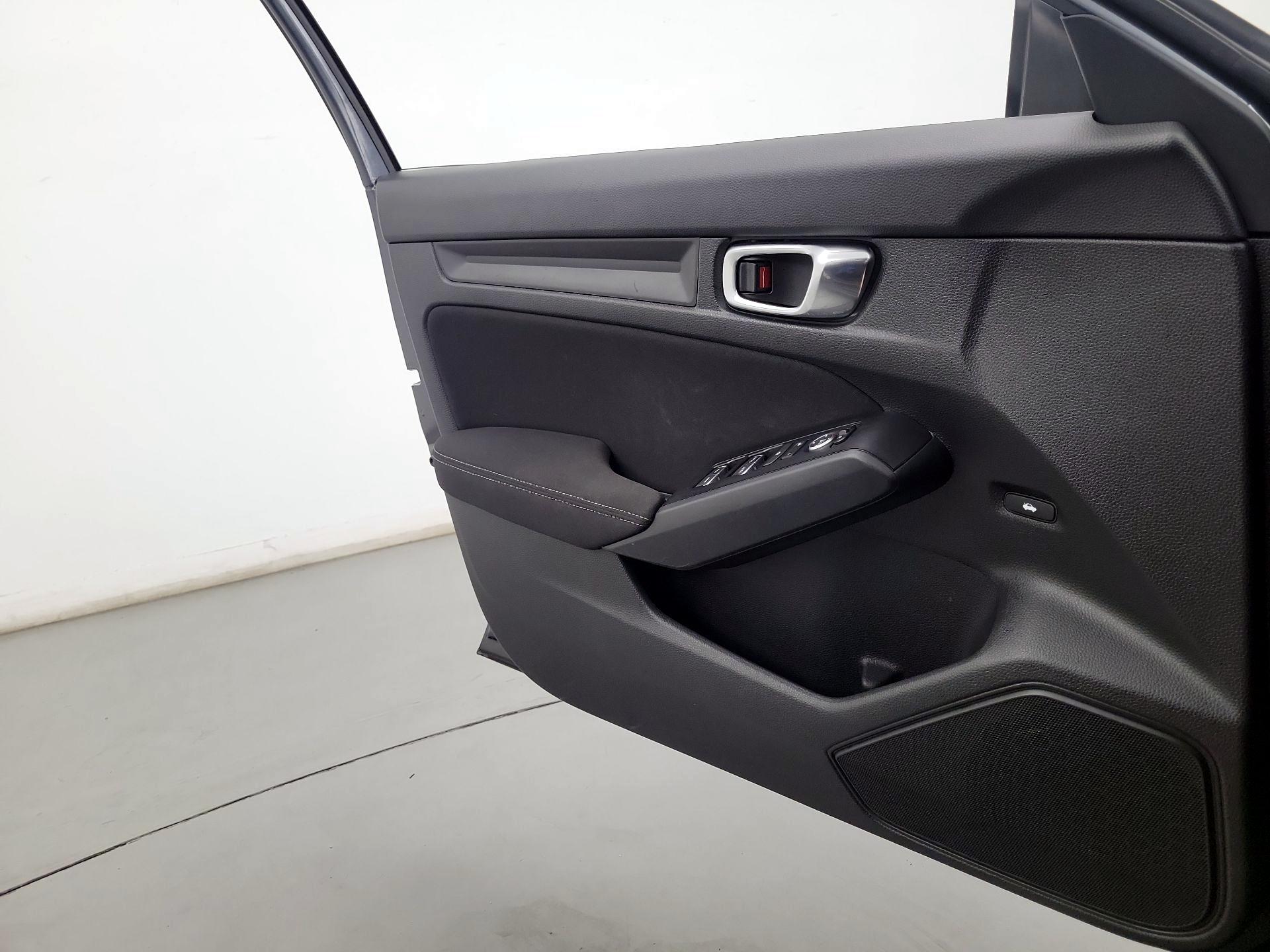 Thumbnail: 2023 Honda Civic - 12