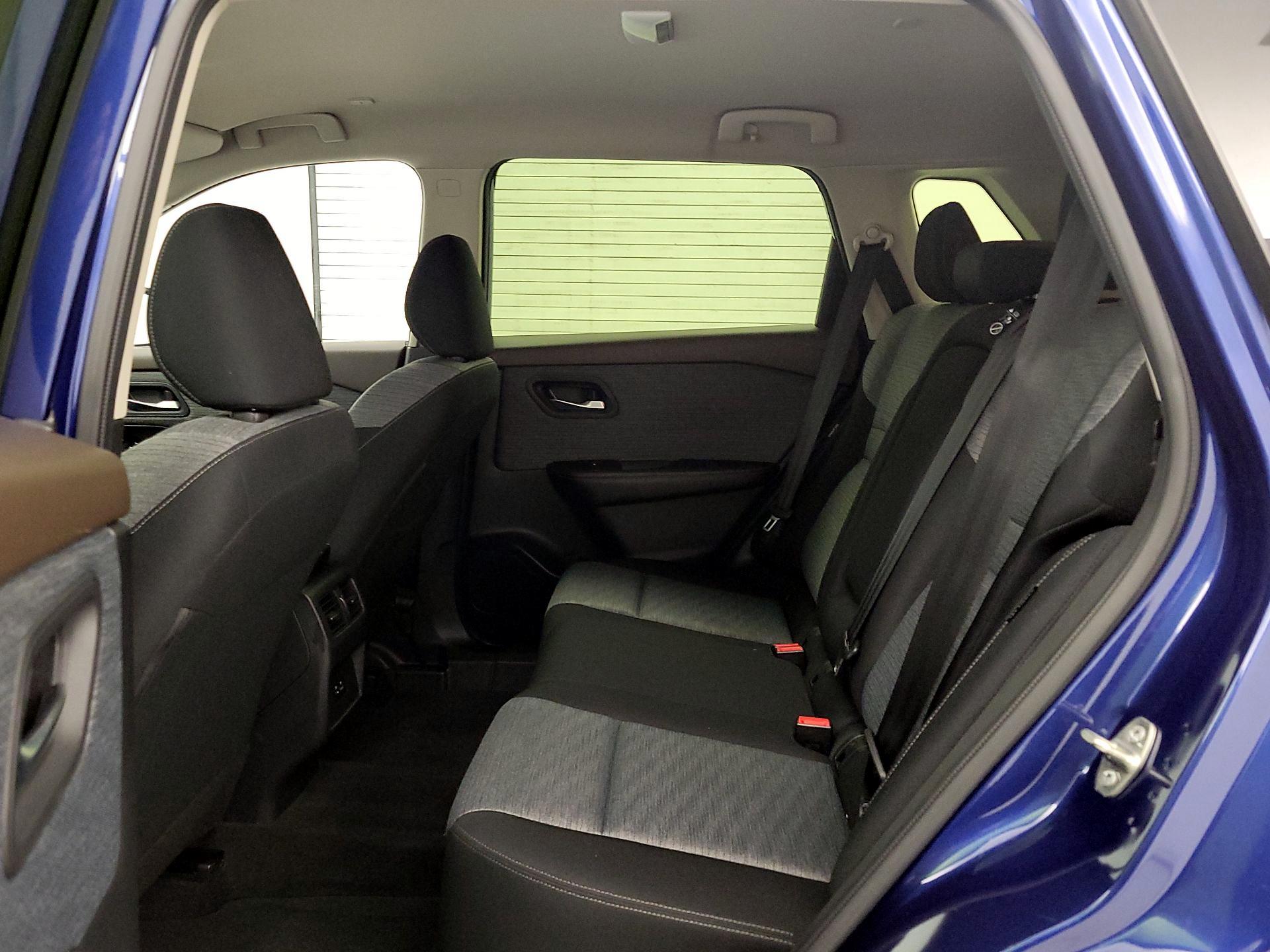 Thumbnail: 2023 Nissan Rogue - 19