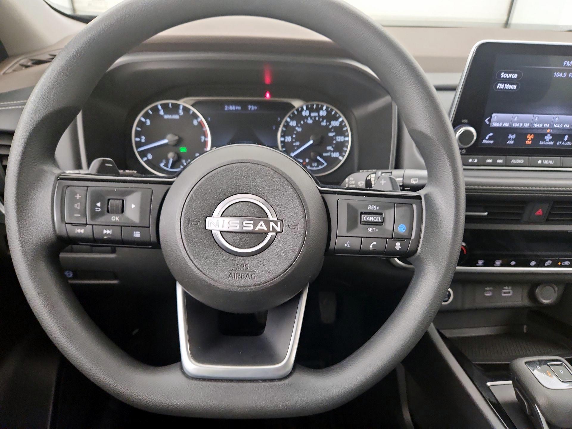 Thumbnail: 2023 Nissan Rogue - 10