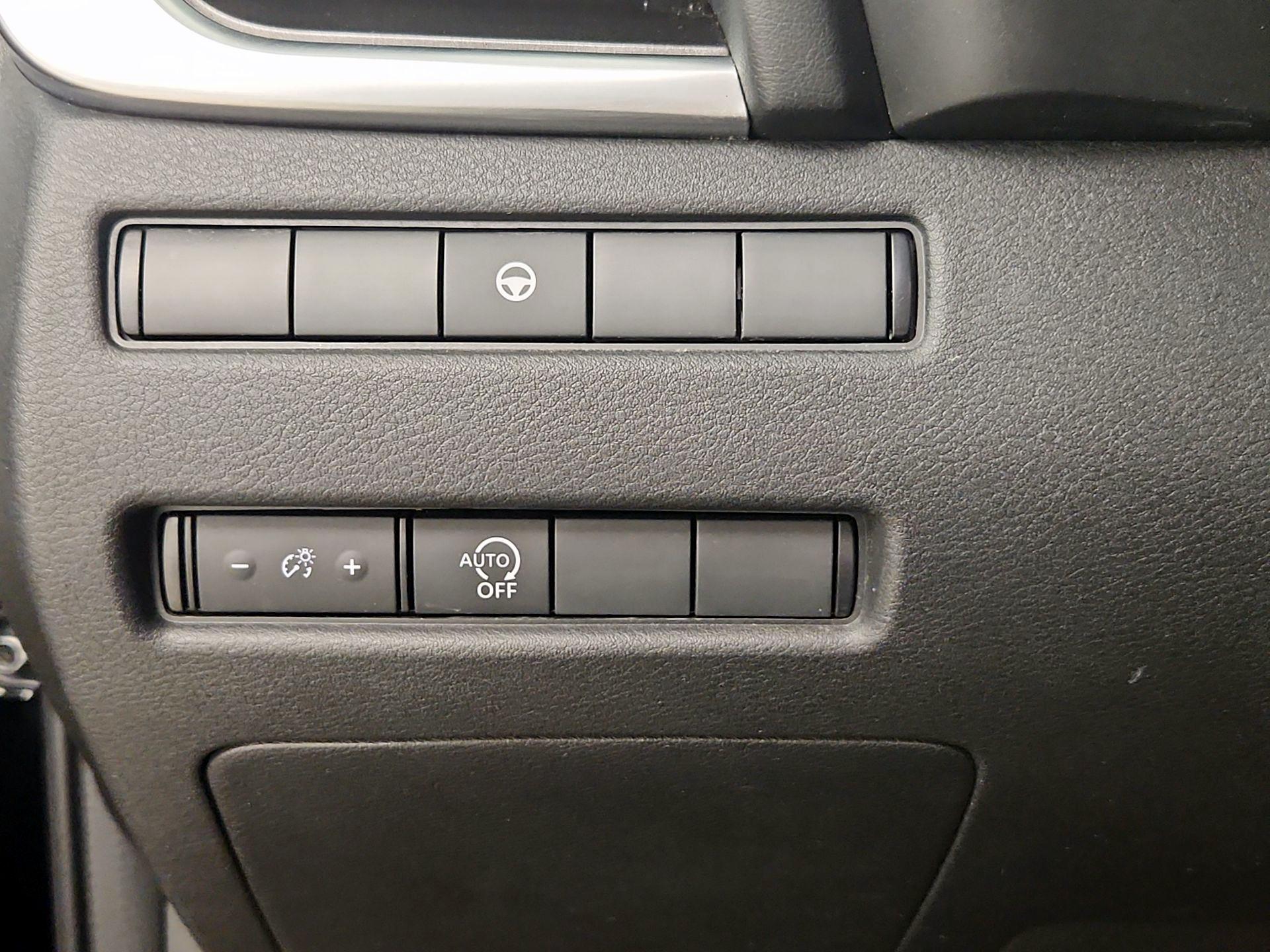 Thumbnail: 2023 Nissan Rogue - 13