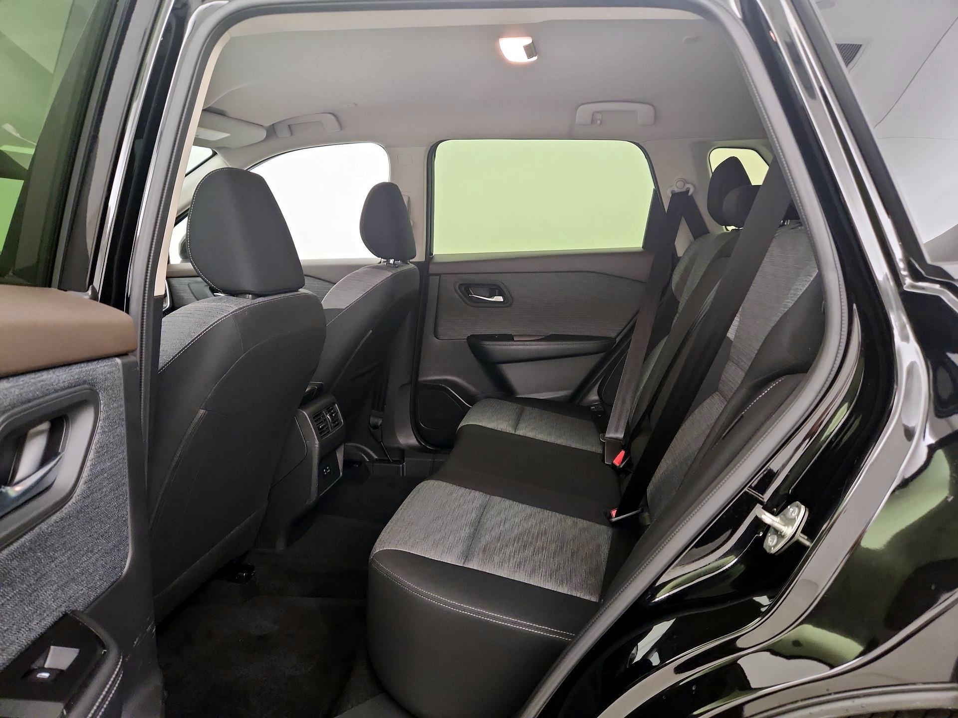 Thumbnail: 2023 Nissan Rogue - 19