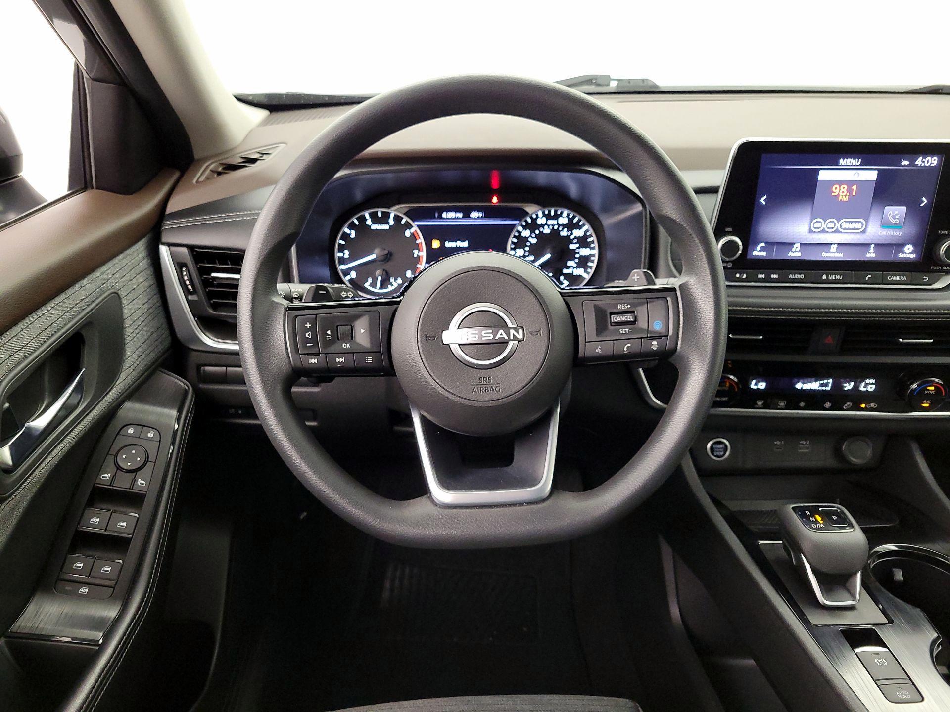 Thumbnail: 2023 Nissan Rogue - 10