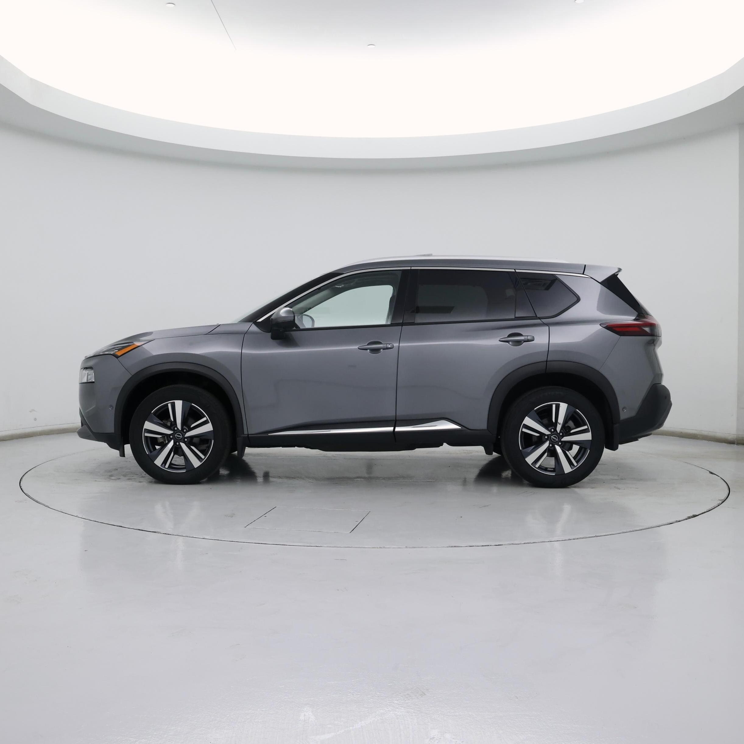 Thumbnail: 2023 Nissan Rogue - 3
