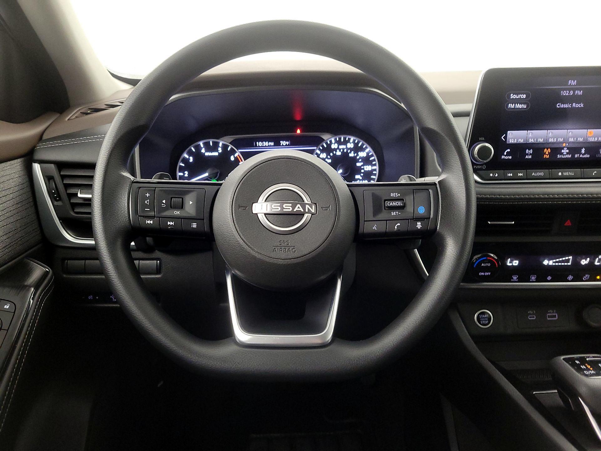 Thumbnail: 2023 Nissan Rogue - 10