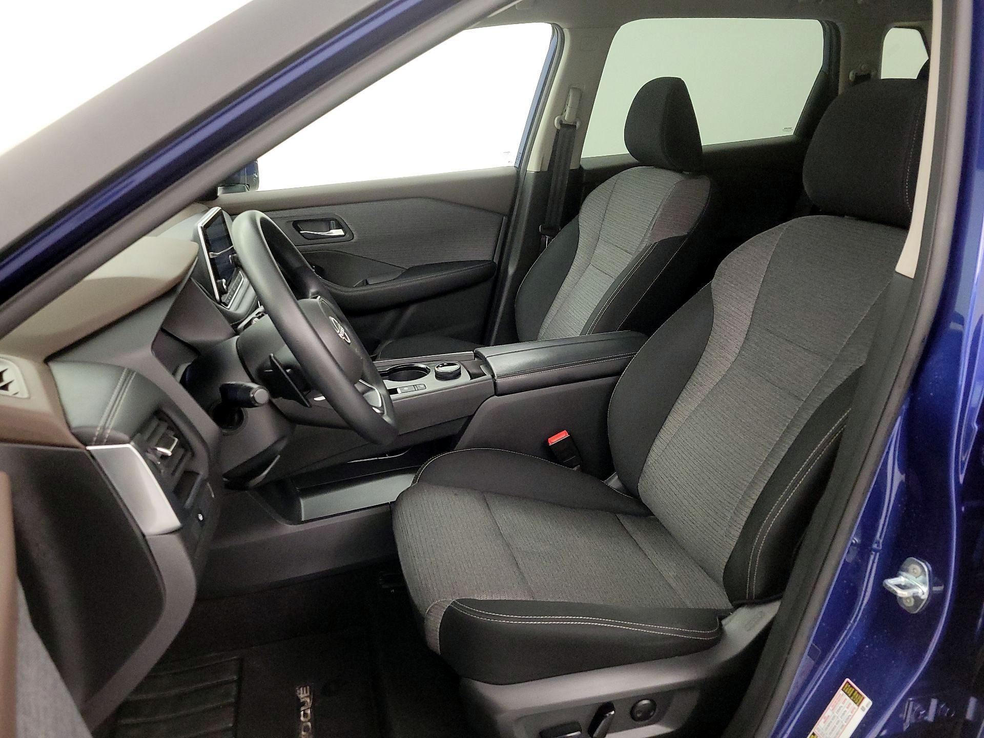 Thumbnail: 2023 Nissan Rogue - 11