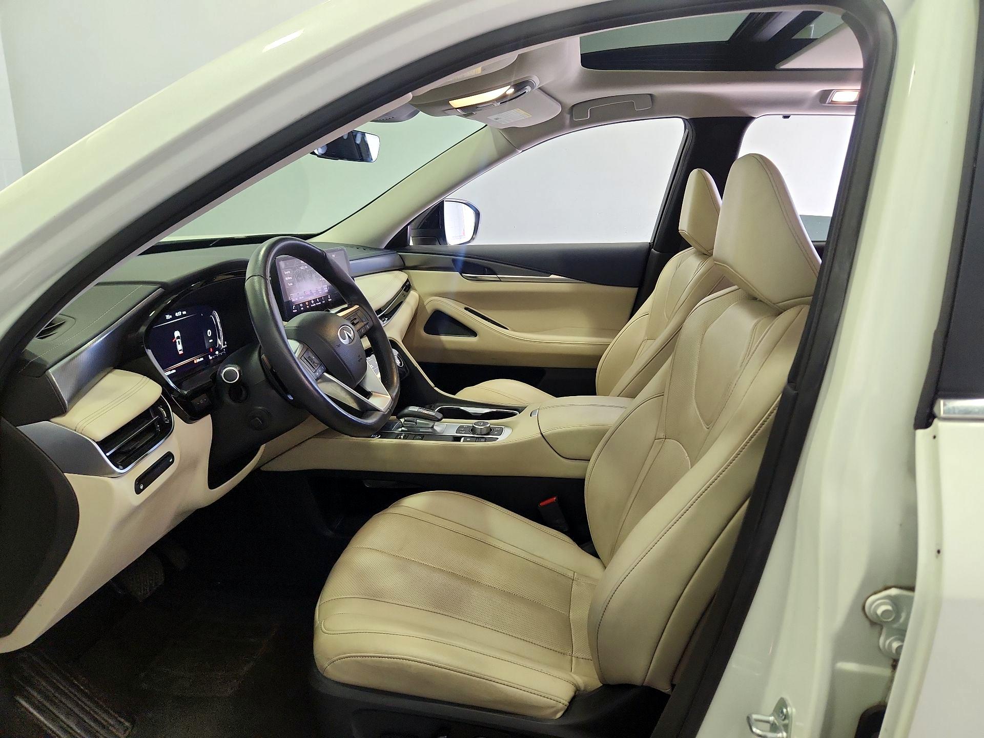 Thumbnail: 2023 INFINITI QX60 - 11