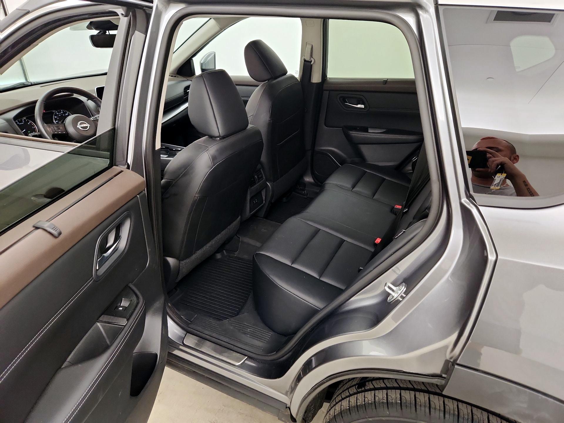 Thumbnail: 2023 Nissan Rogue - 20