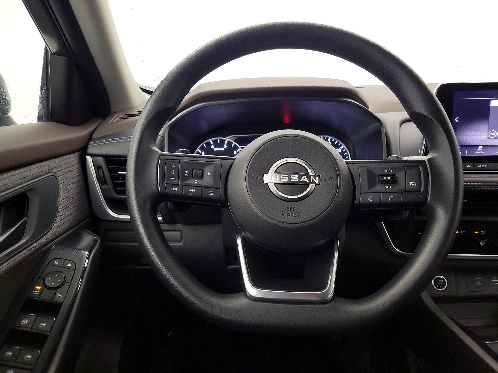 Thumbnail: 2023 Nissan Rogue - 10