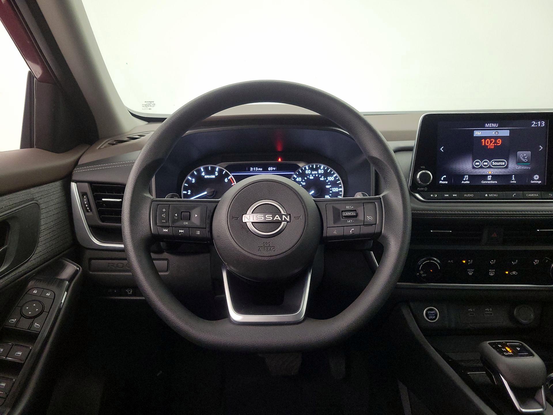Thumbnail: 2023 Nissan Rogue - 10