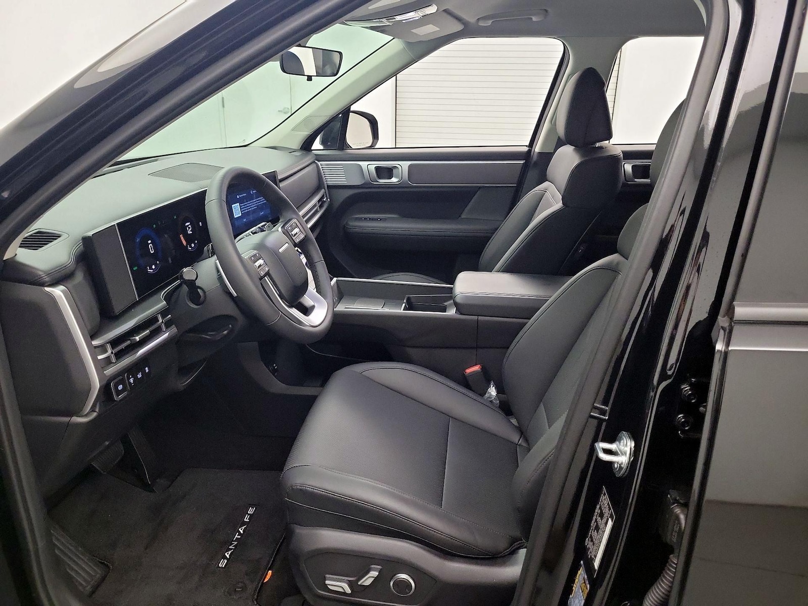 2025 Hyundai Santa Fe SEL - Photo 12