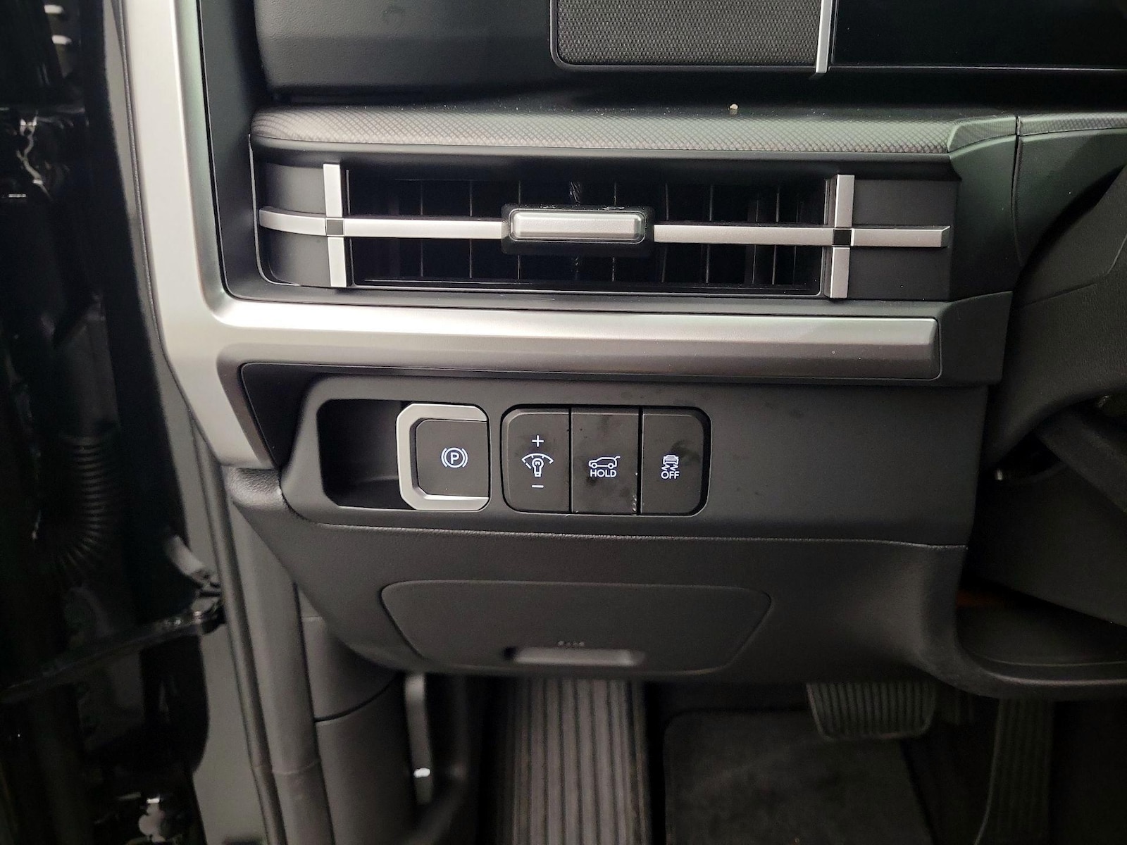 2025 Hyundai Santa Fe SEL - Photo 14