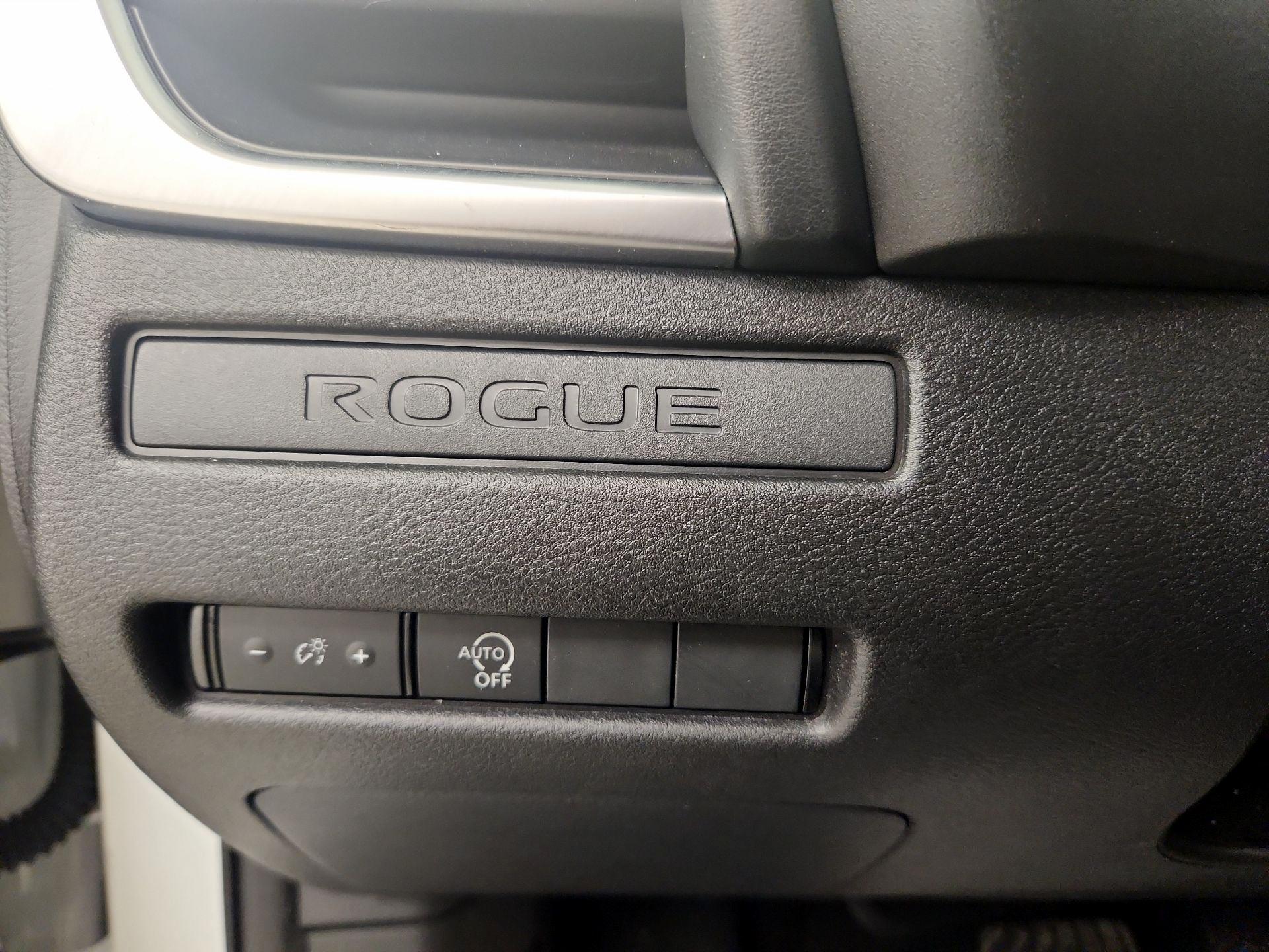 Thumbnail: 2023 Nissan Rogue - 13