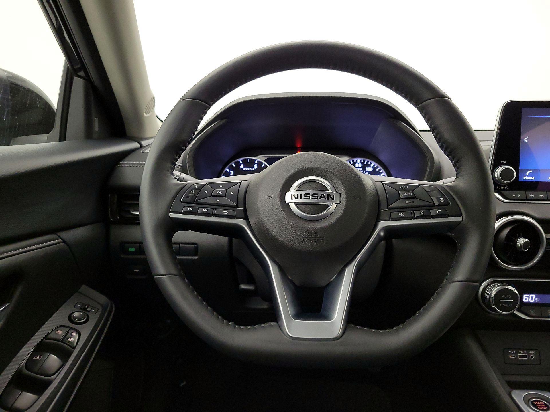 Thumbnail: 2023 Nissan Sentra - 10