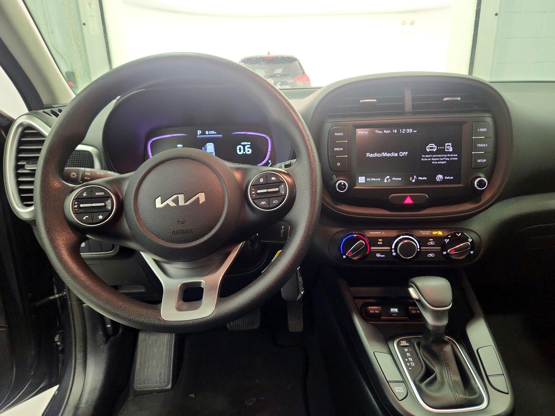 Thumbnail: 2023 Kia Soul - 9