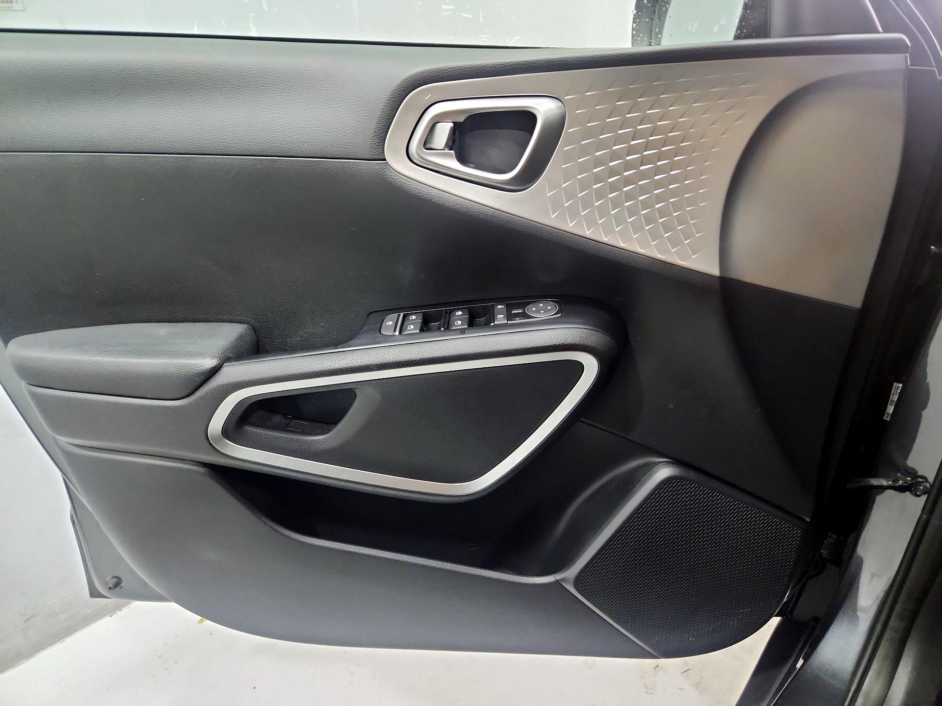 Thumbnail: 2023 Kia Soul - 12