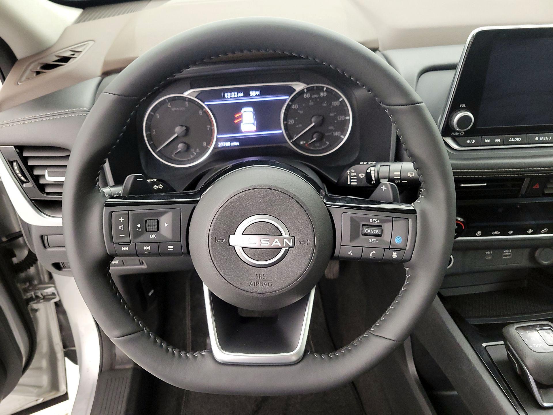 Thumbnail: 2023 Nissan Rogue - 10