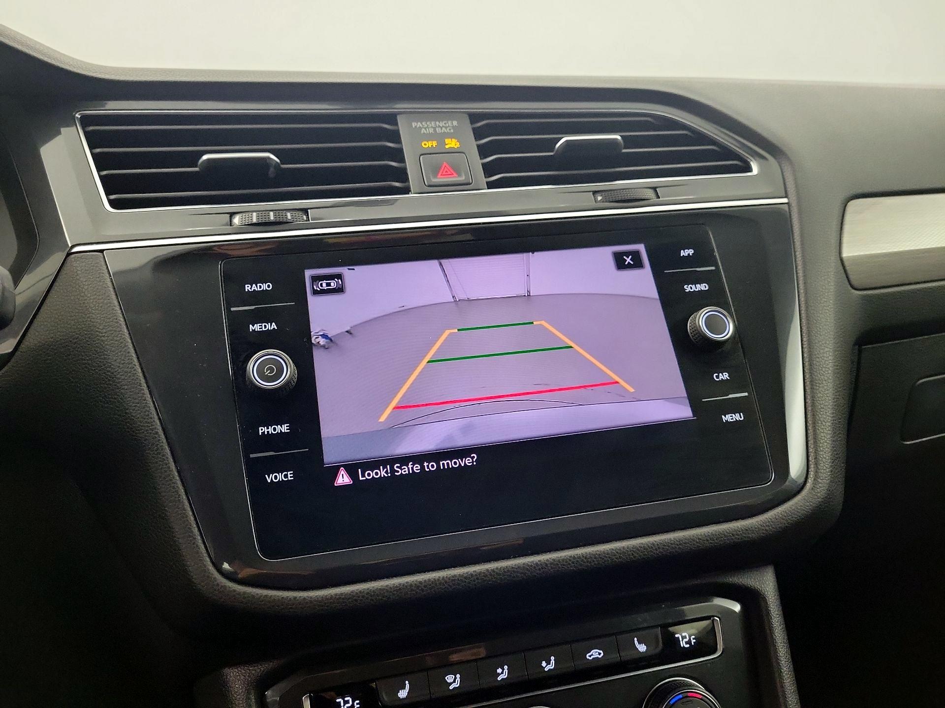 Thumbnail: 2021 Volkswagen Tiguan - 13