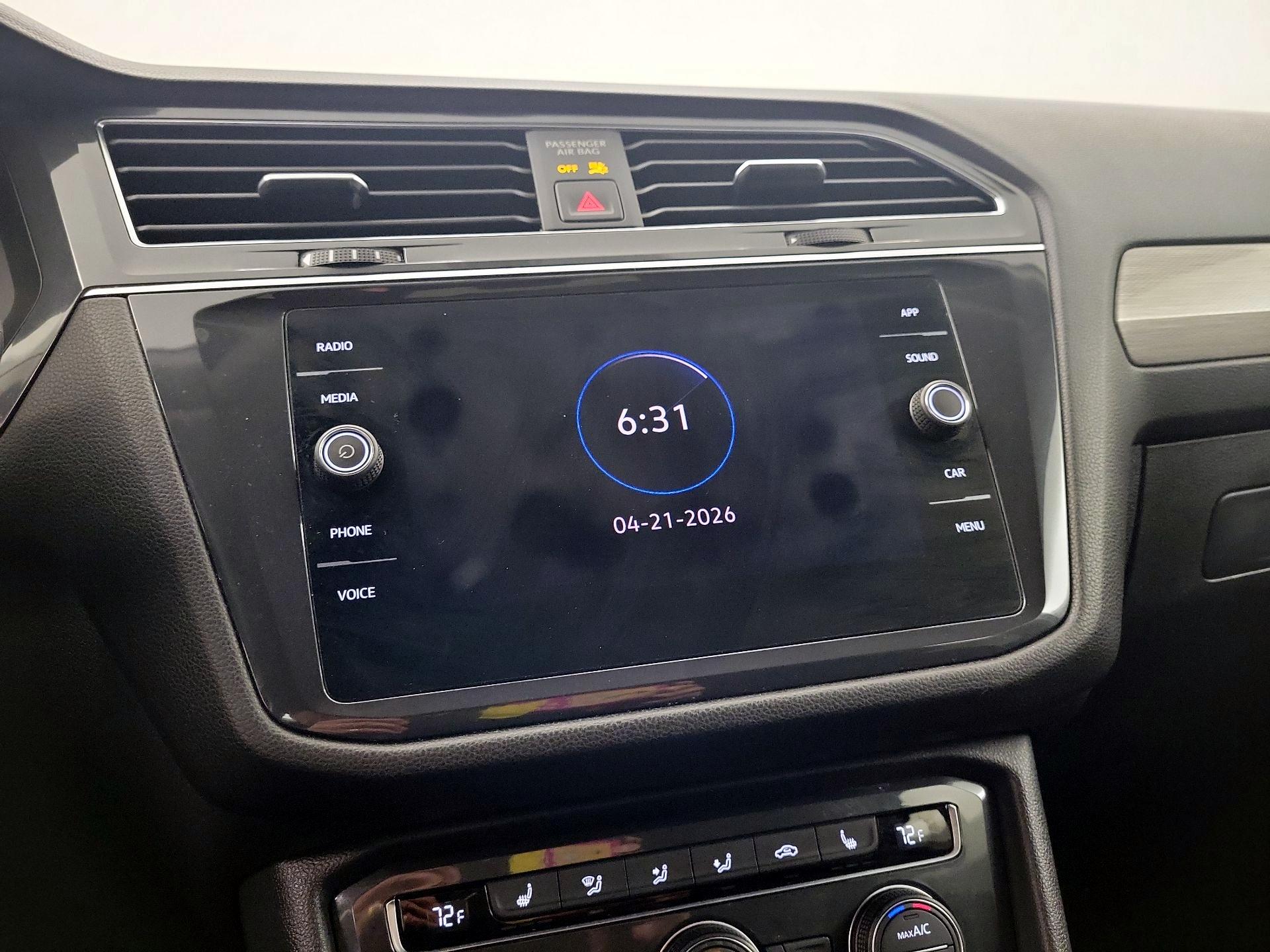 Thumbnail: 2021 Volkswagen Tiguan - 14