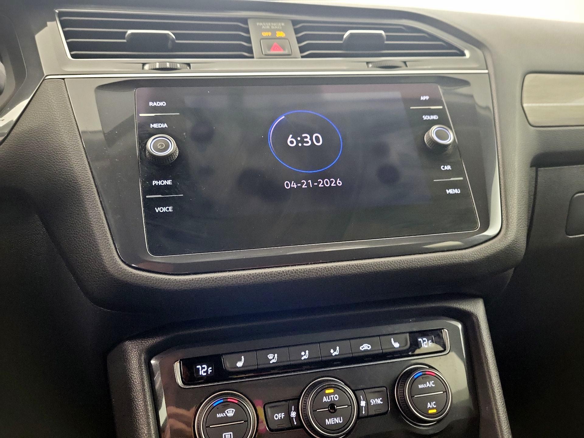 Thumbnail: 2021 Volkswagen Tiguan - 15