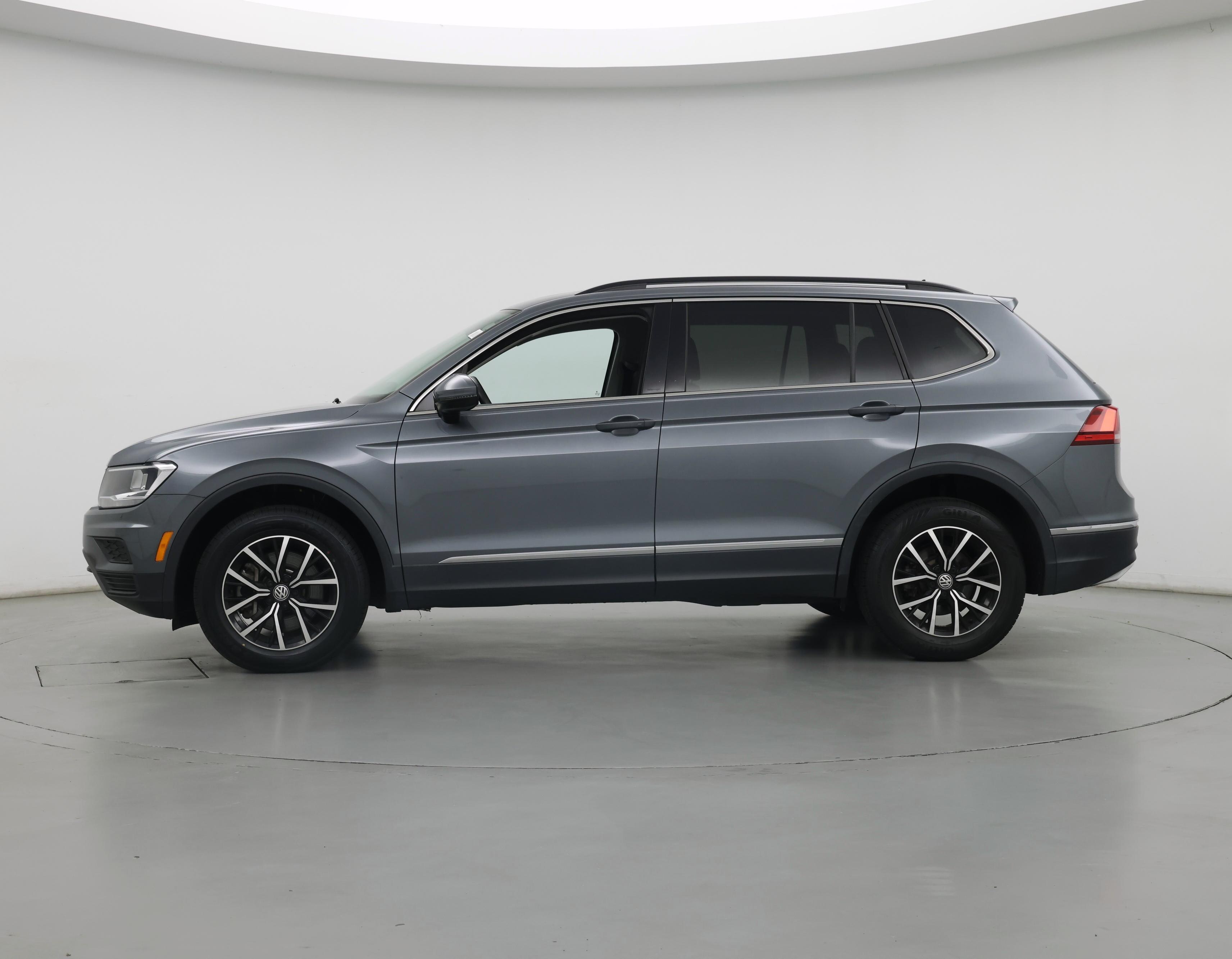 Thumbnail: 2021 Volkswagen Tiguan - 3