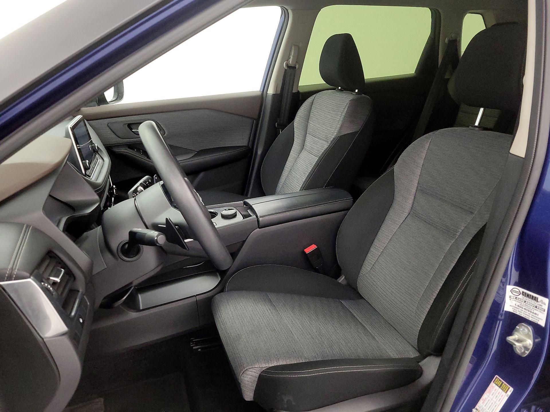 Thumbnail: 2023 Nissan Rogue - 11