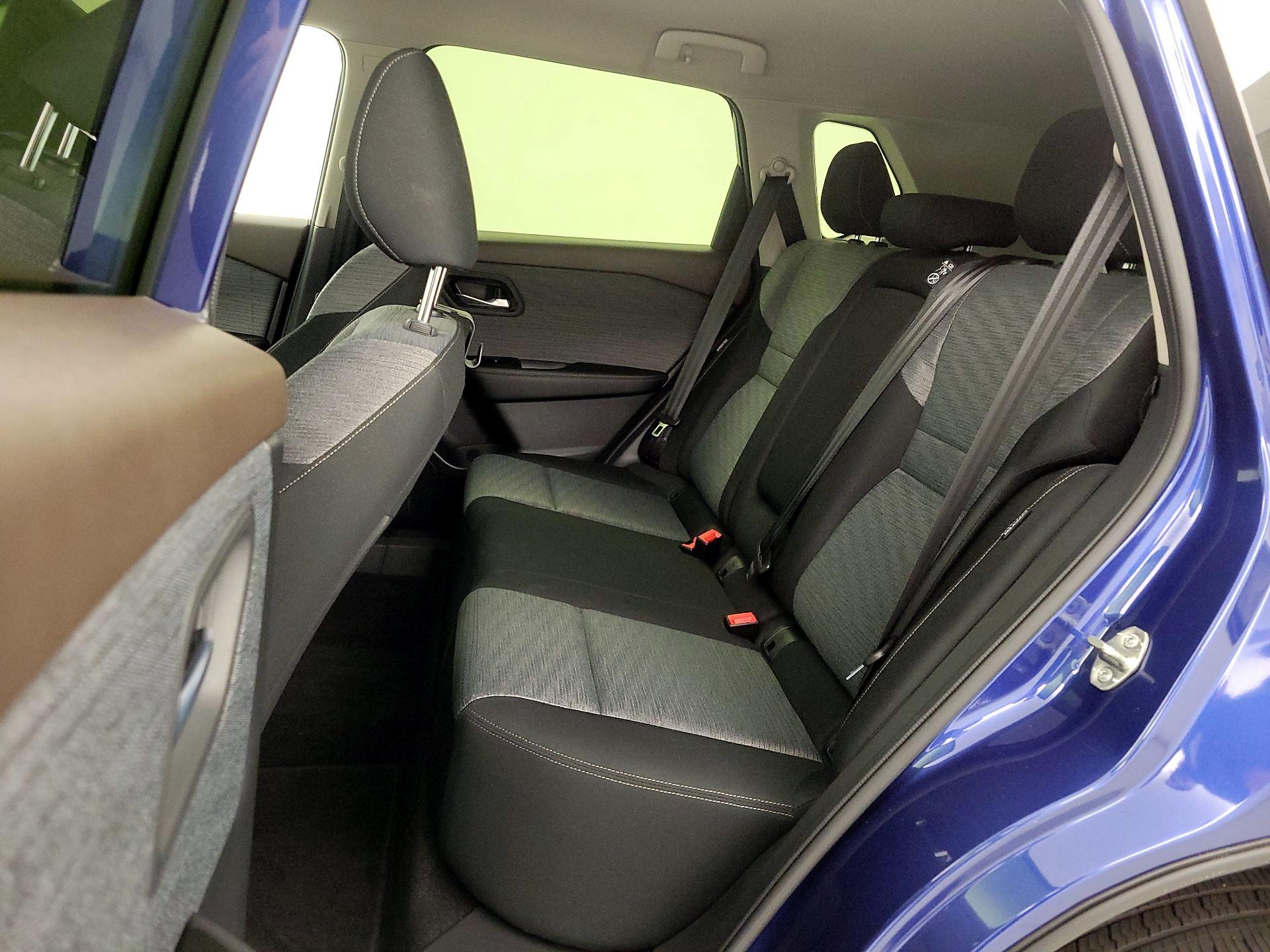 Thumbnail: 2023 Nissan Rogue - 19