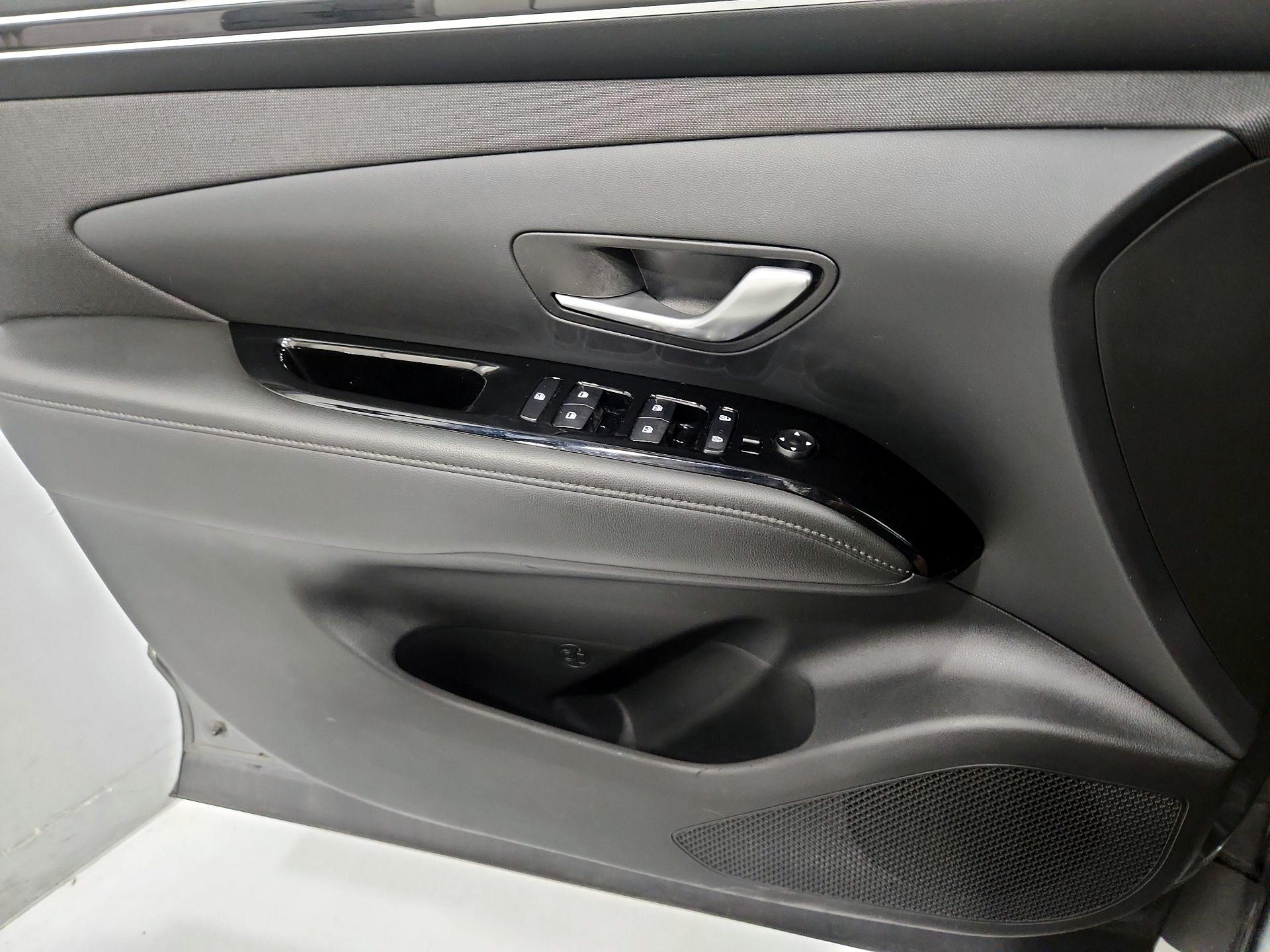 Thumbnail: 2022 Hyundai Tucson - 12