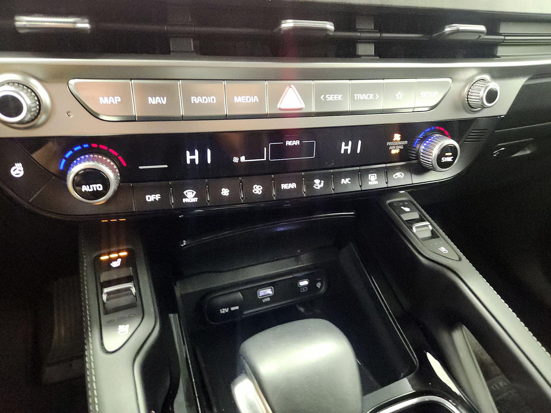 Thumbnail: 2024 Kia Telluride - 16